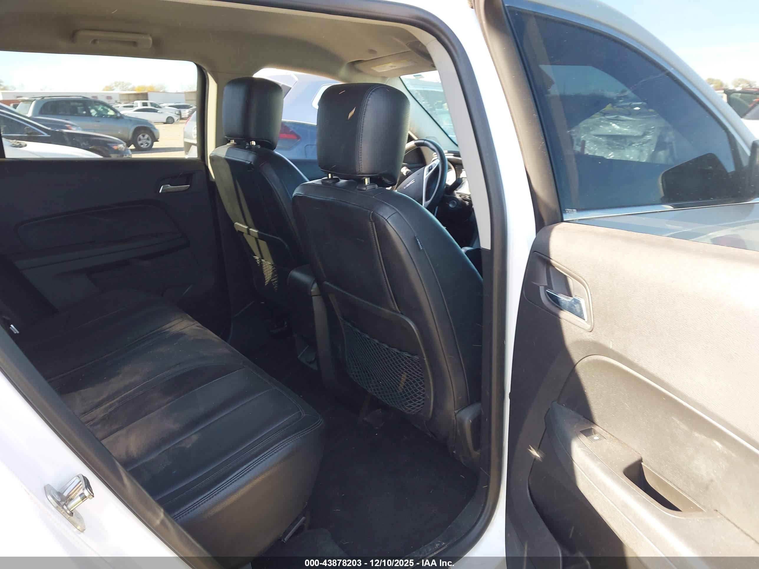 GMC TERRAIN image 8