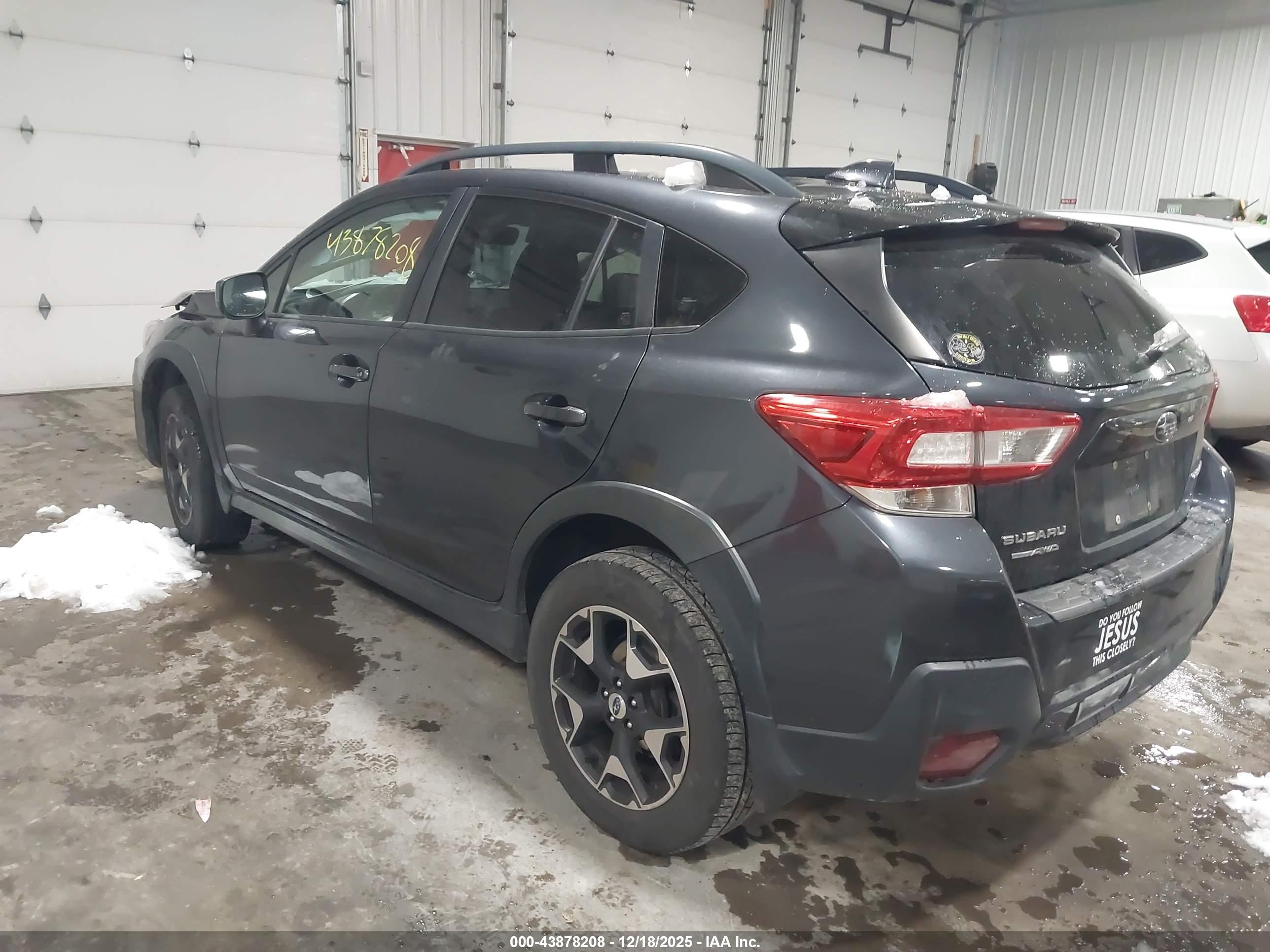 SUBARU CROSSTREK image 3