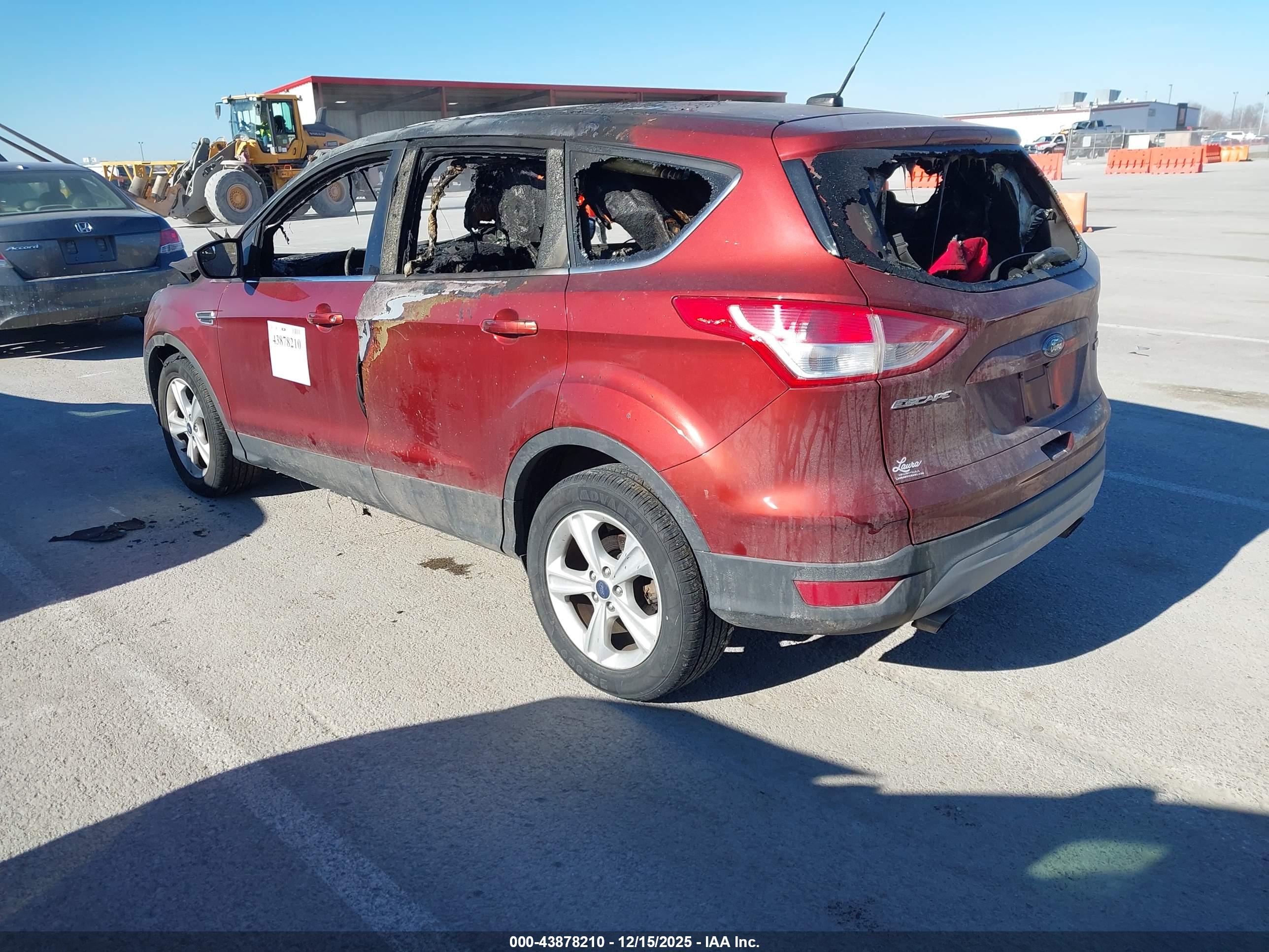 FORD ESCAPE image 3