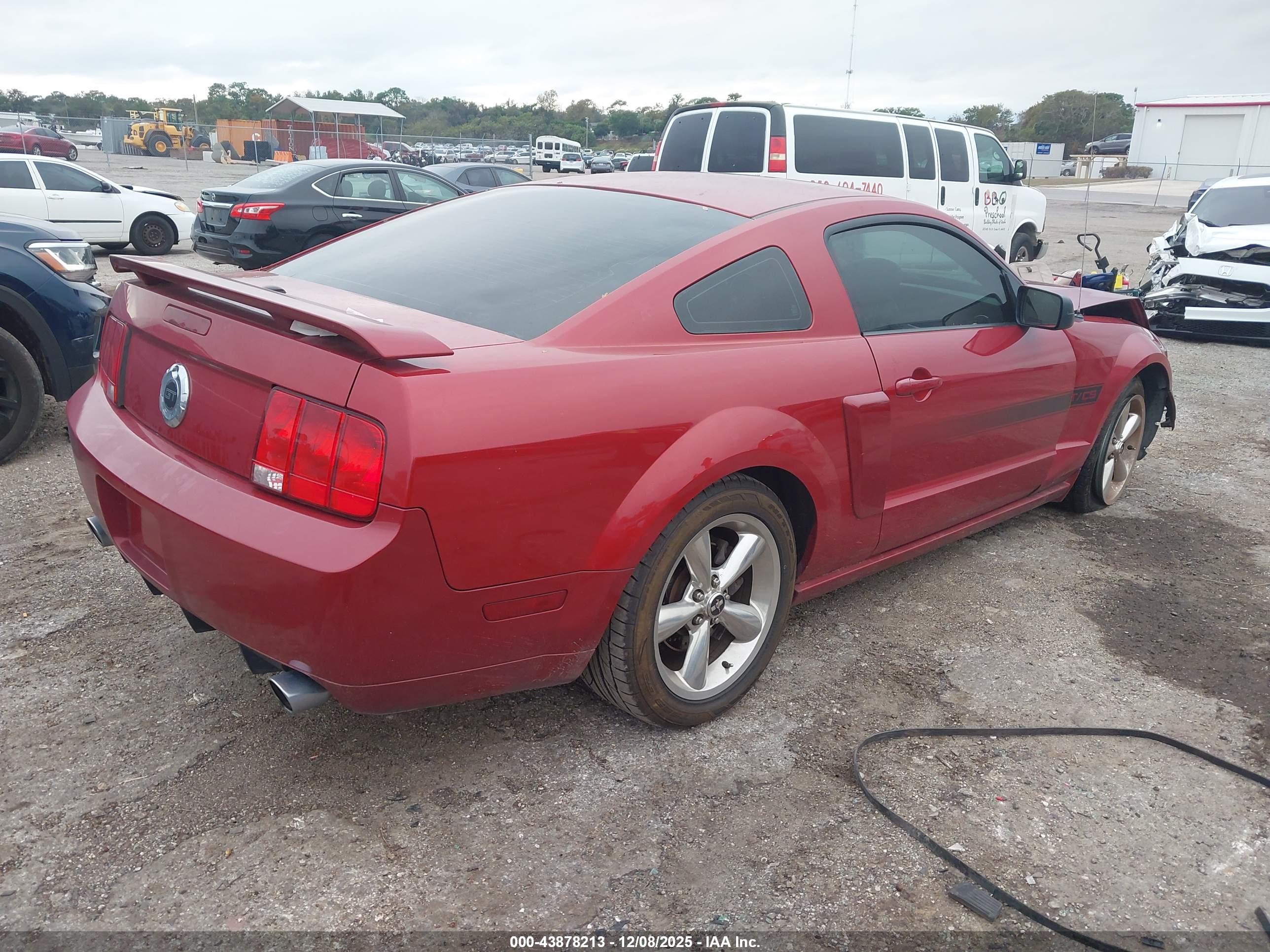 FORD MUSTANG image 4
