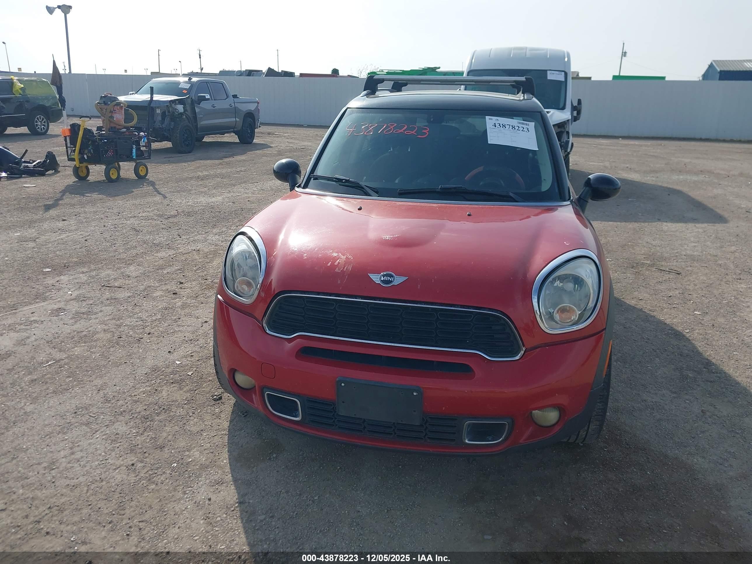 MINI COUNTRYMAN image 6