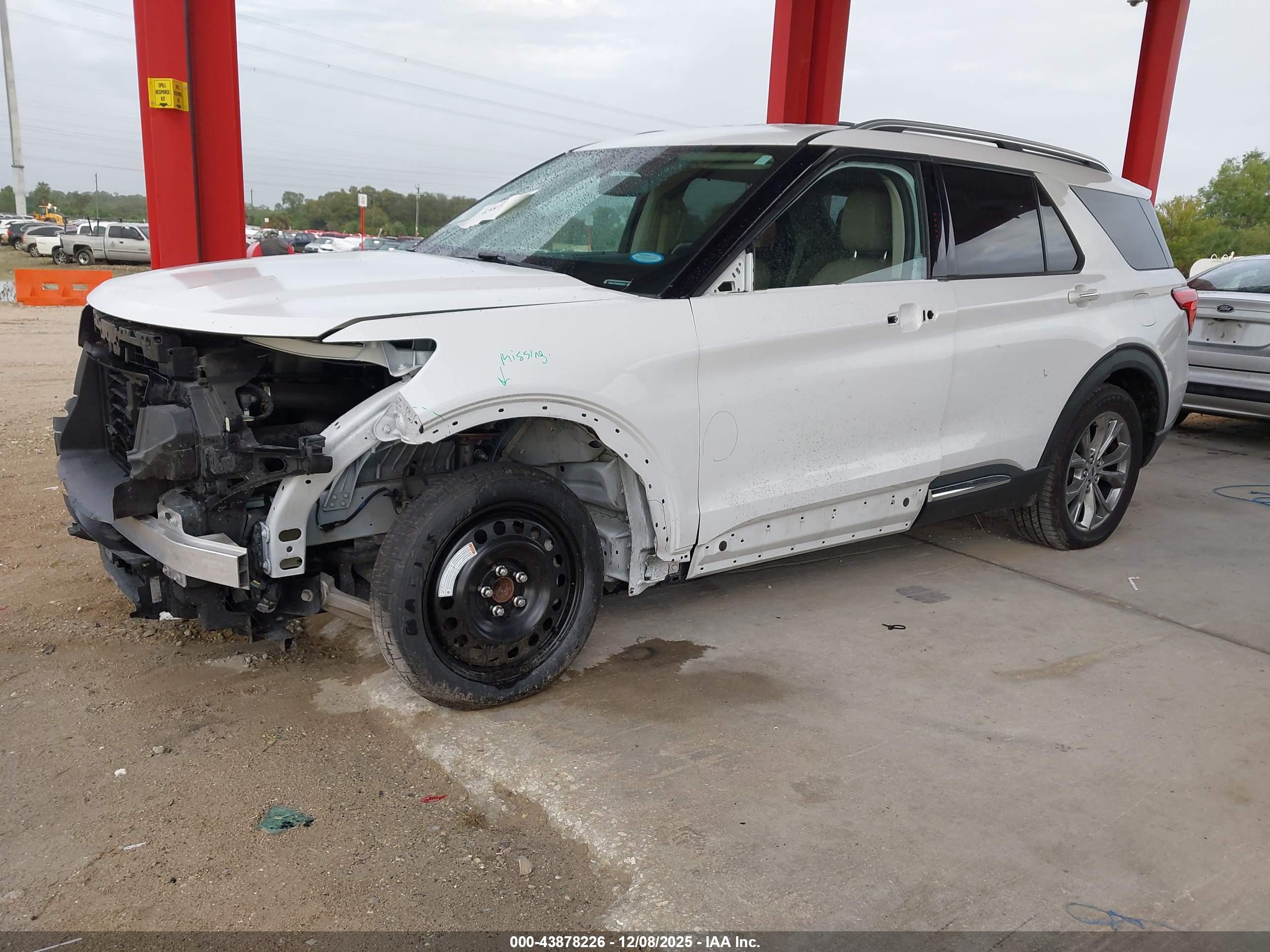 FORD EXPLORER image 2