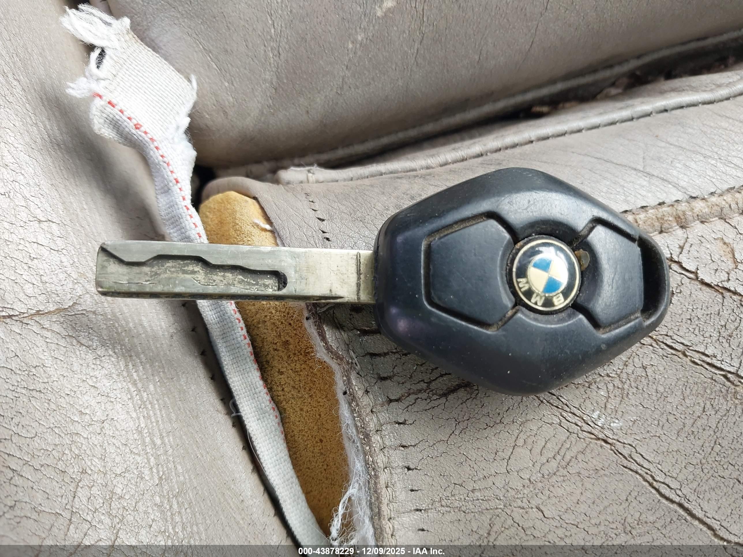 BMW 323CI image 11