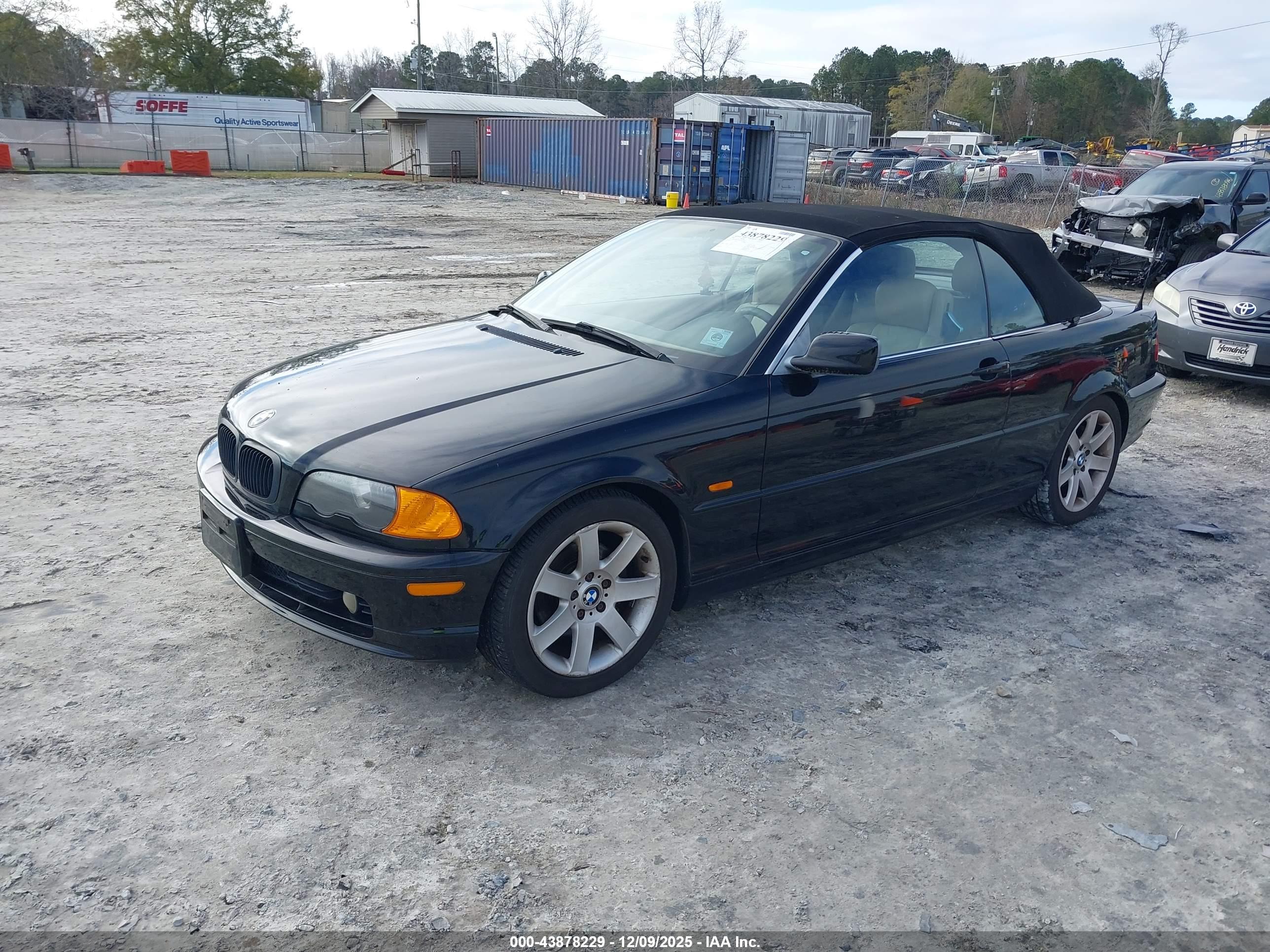BMW 323CI image 2