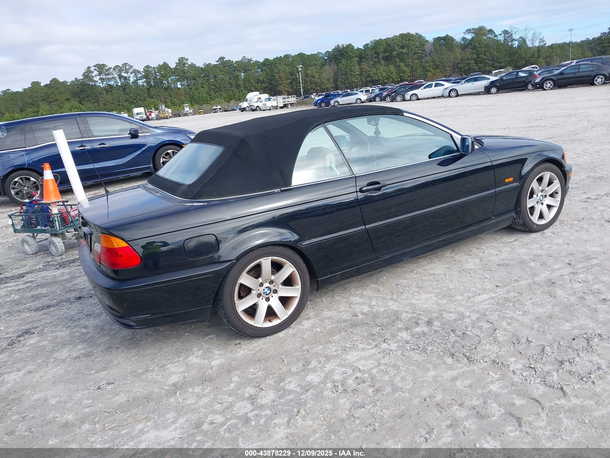 BMW 323CI image 4