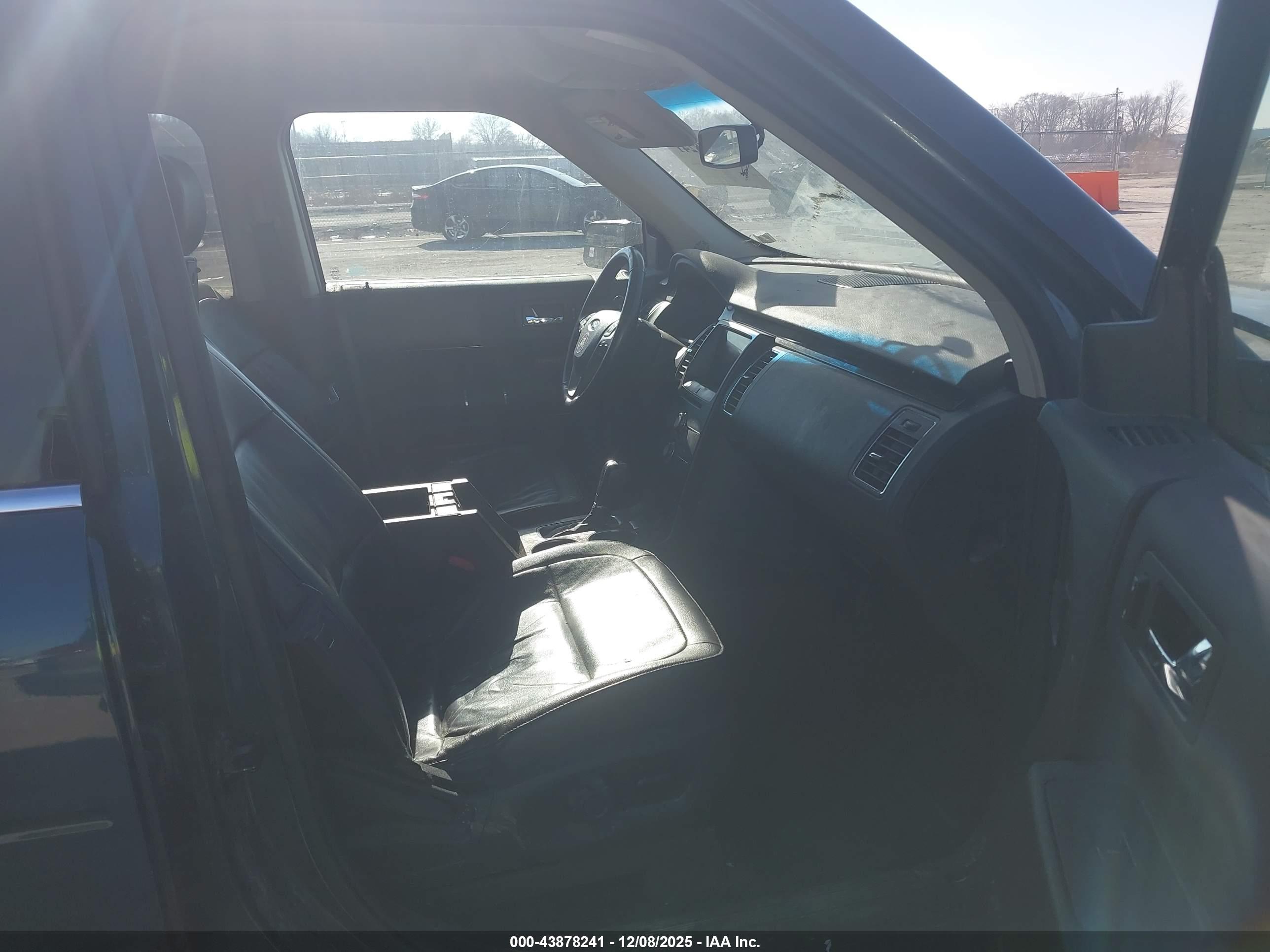 FORD FLEX image 5