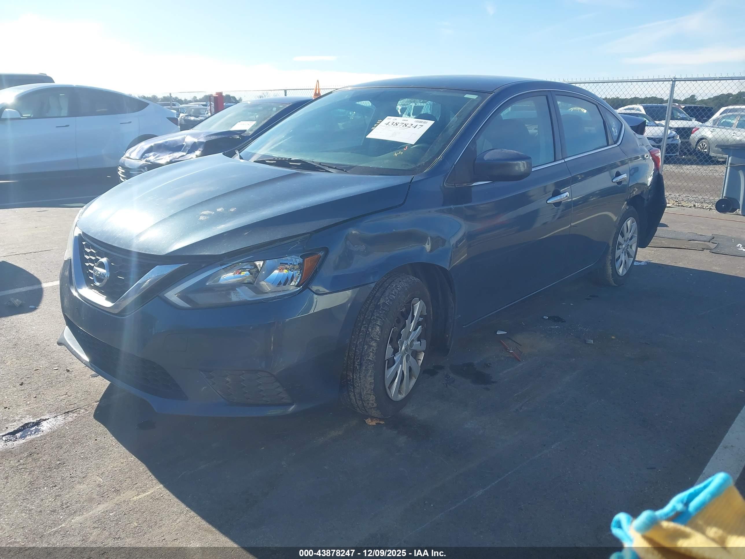 NISSAN SENTRA image 2