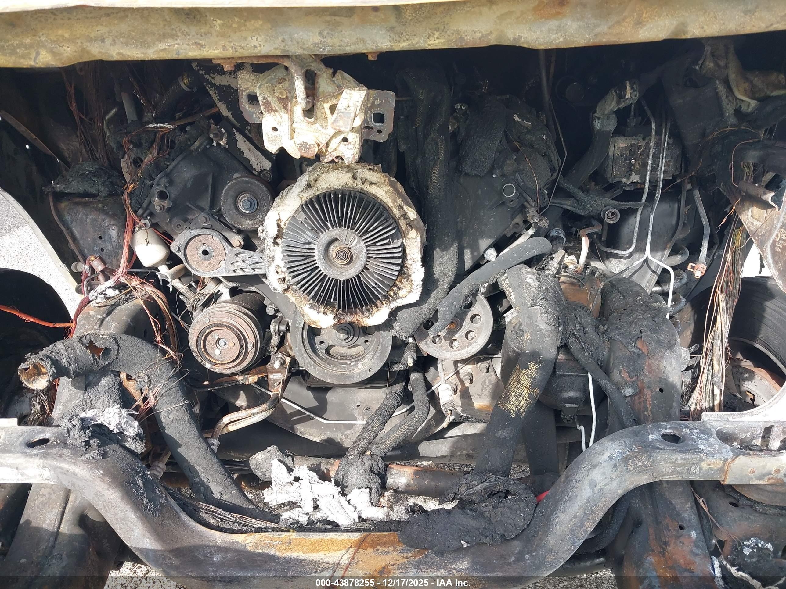 FORD F-450 image 10