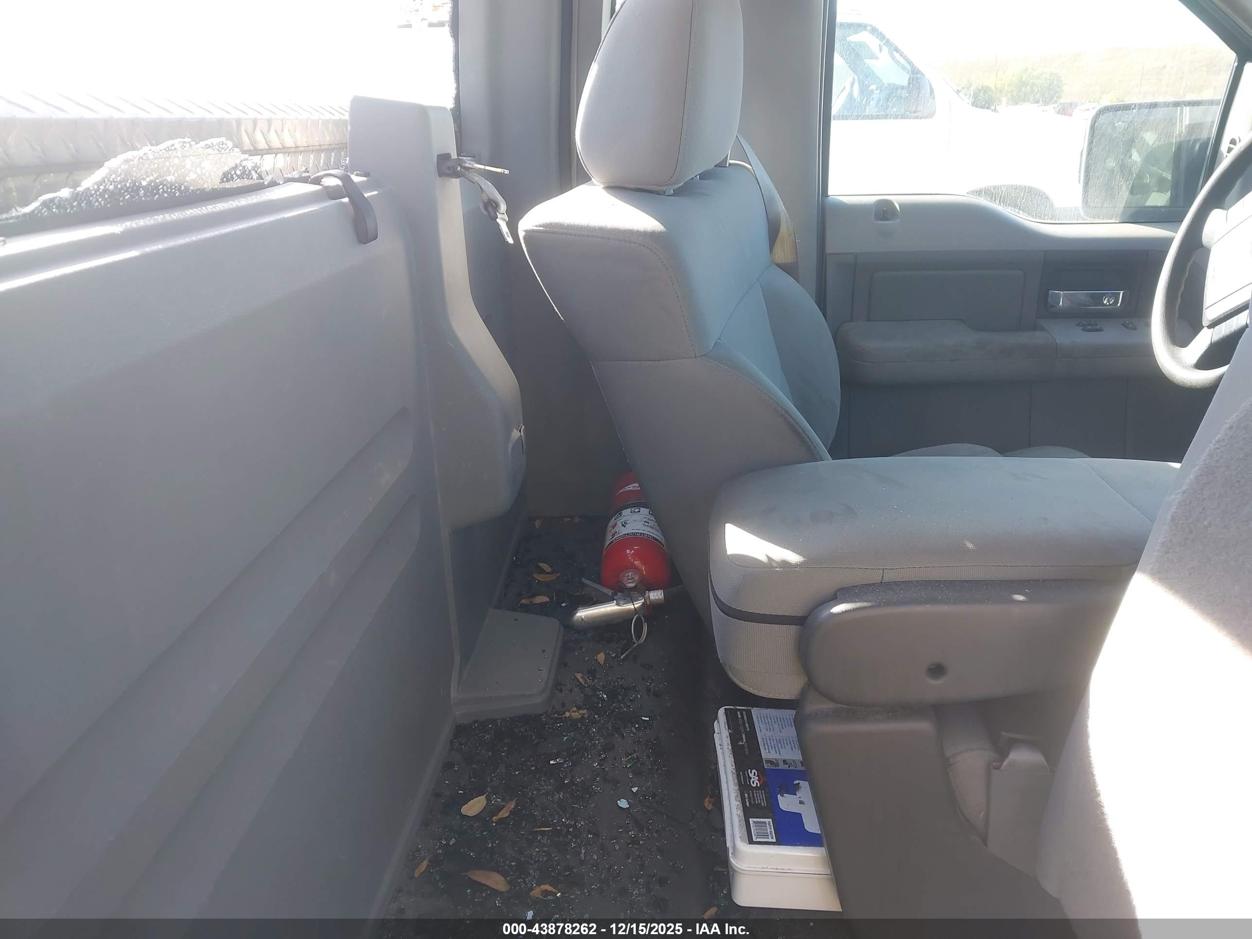 FORD F-150 image 8