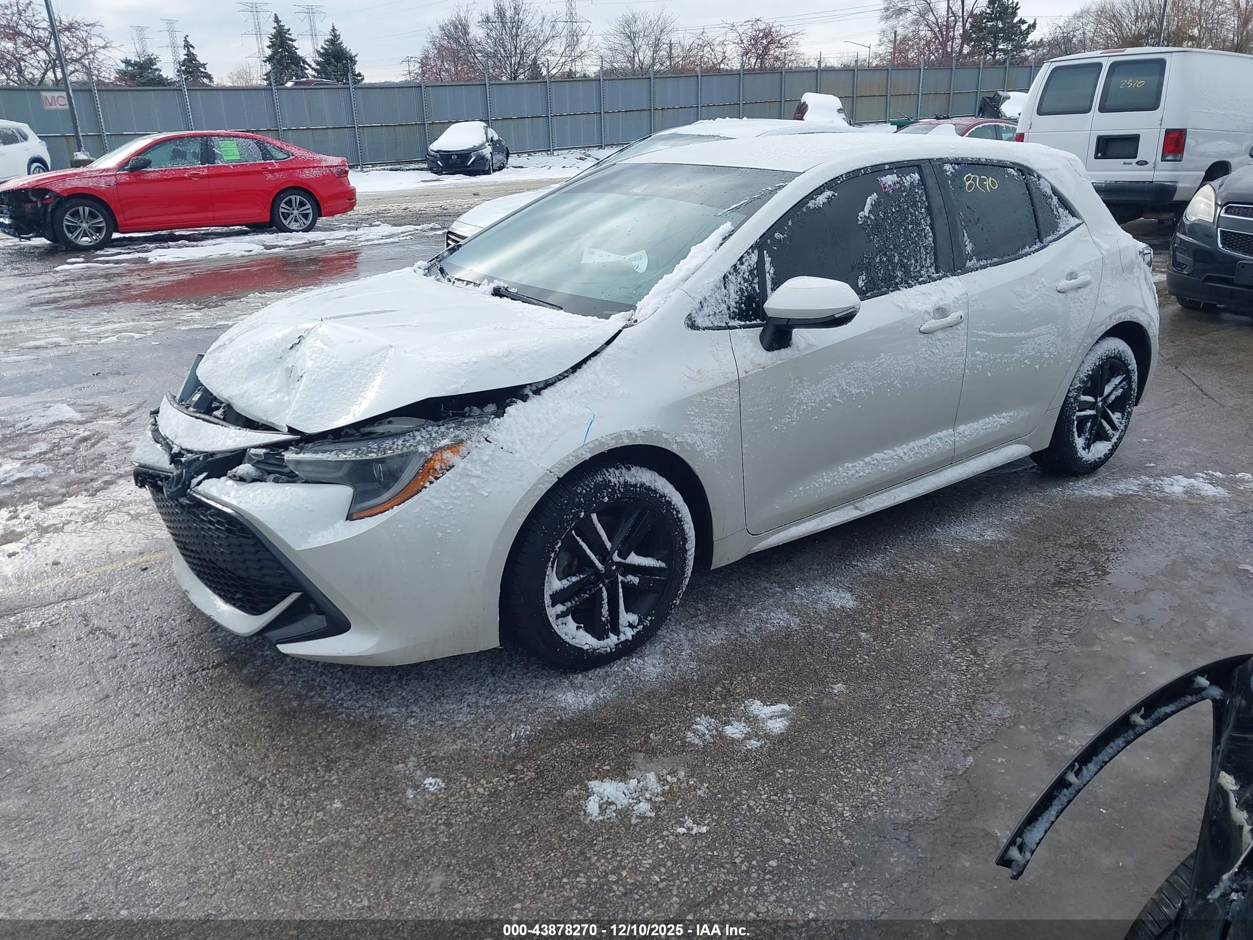 TOYOTA COROLLA image 2