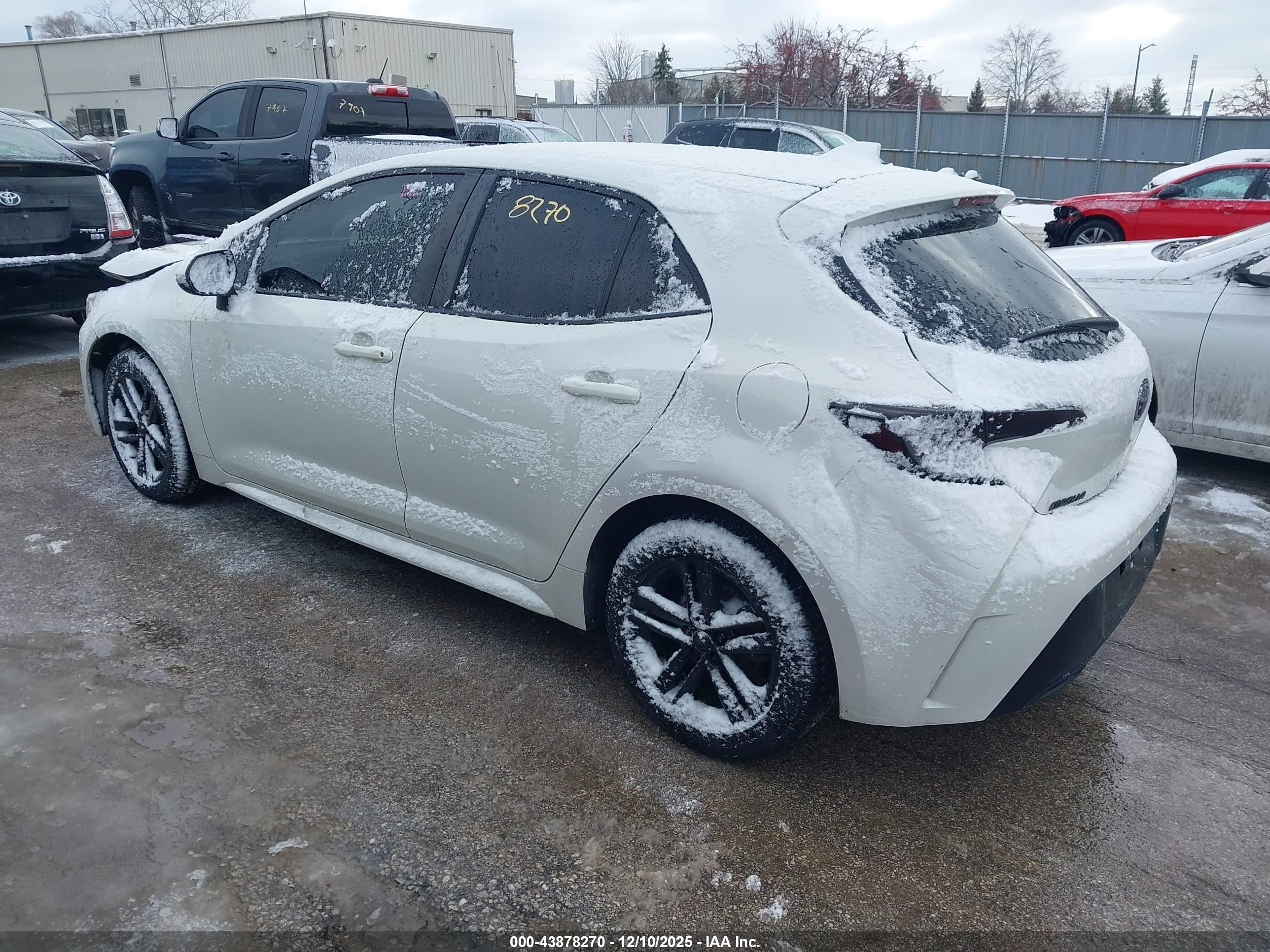 TOYOTA COROLLA image 3