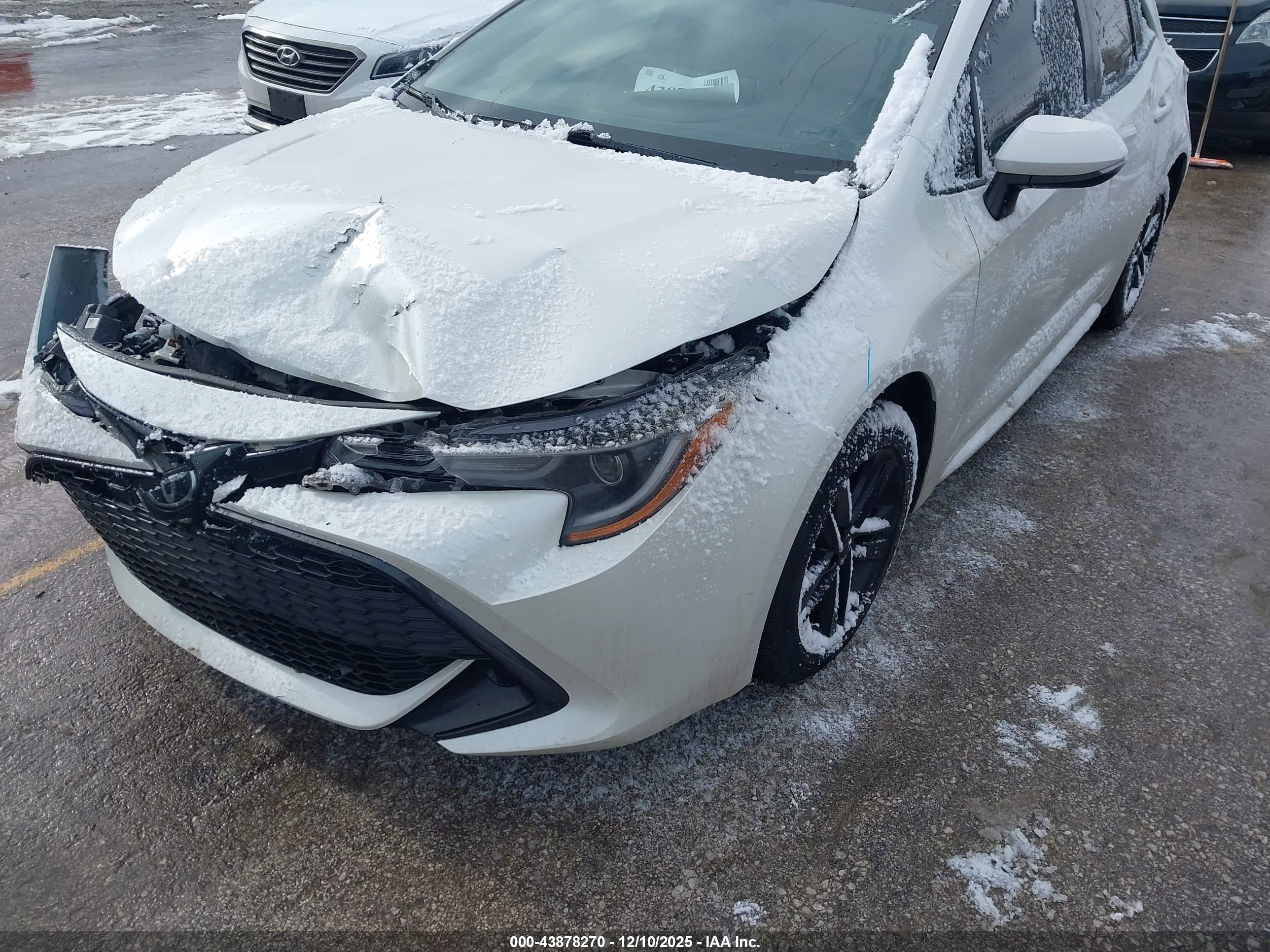 TOYOTA COROLLA image 6