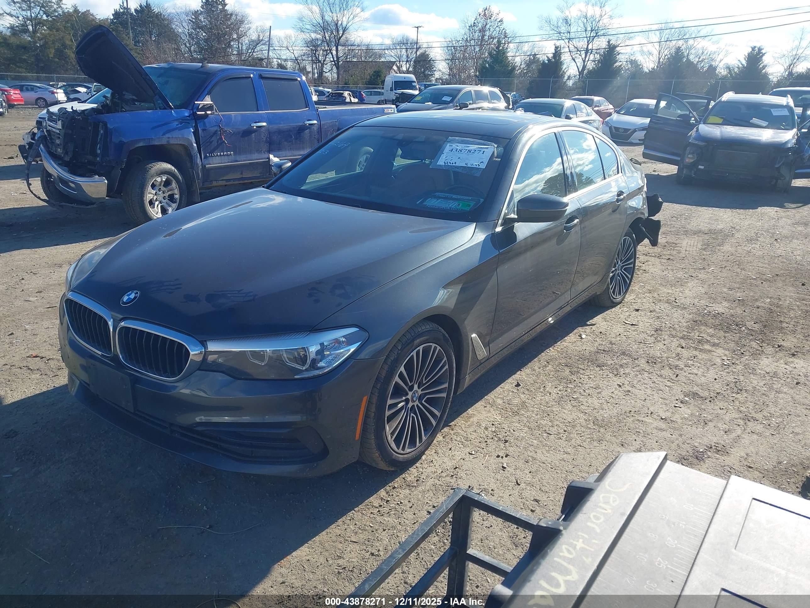 BMW 530I image 2