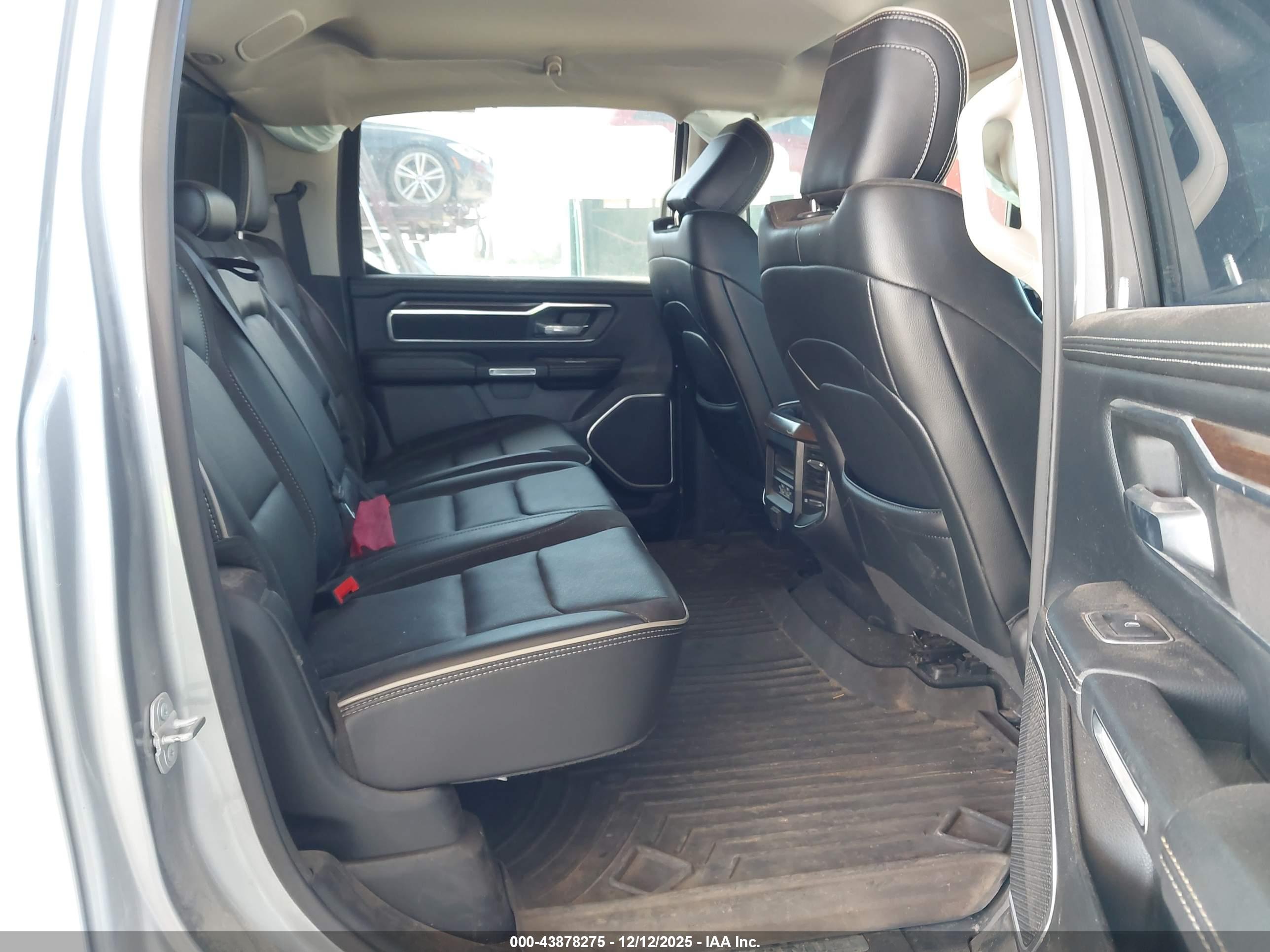 RAM 1500 image 8