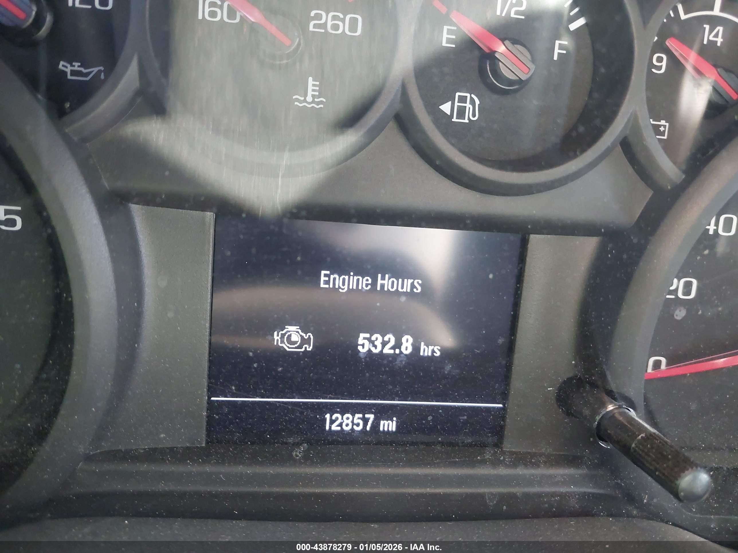 CHEVROLET SILVERADO image 6