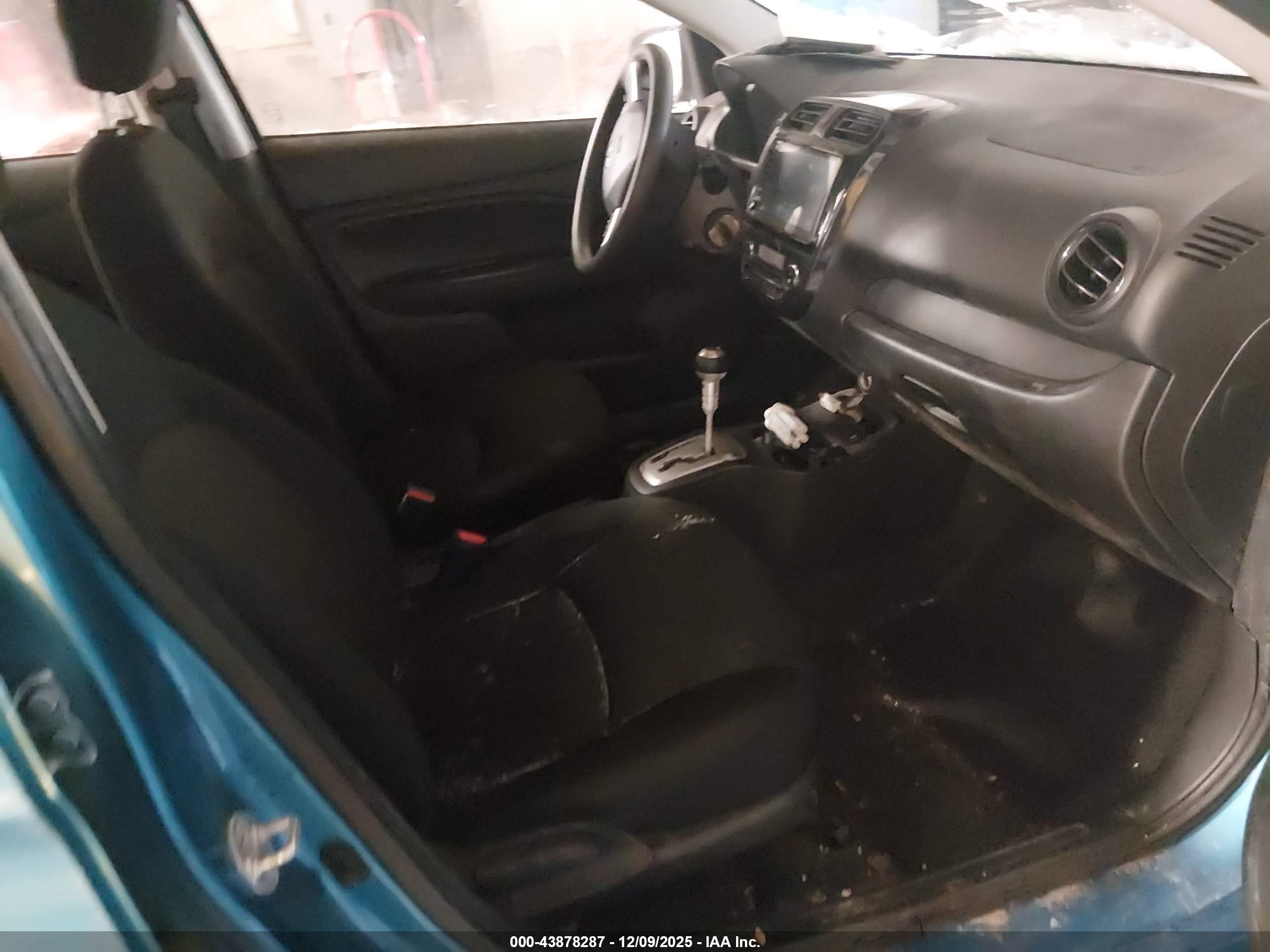 MITSUBISHI MIRAGE image 5