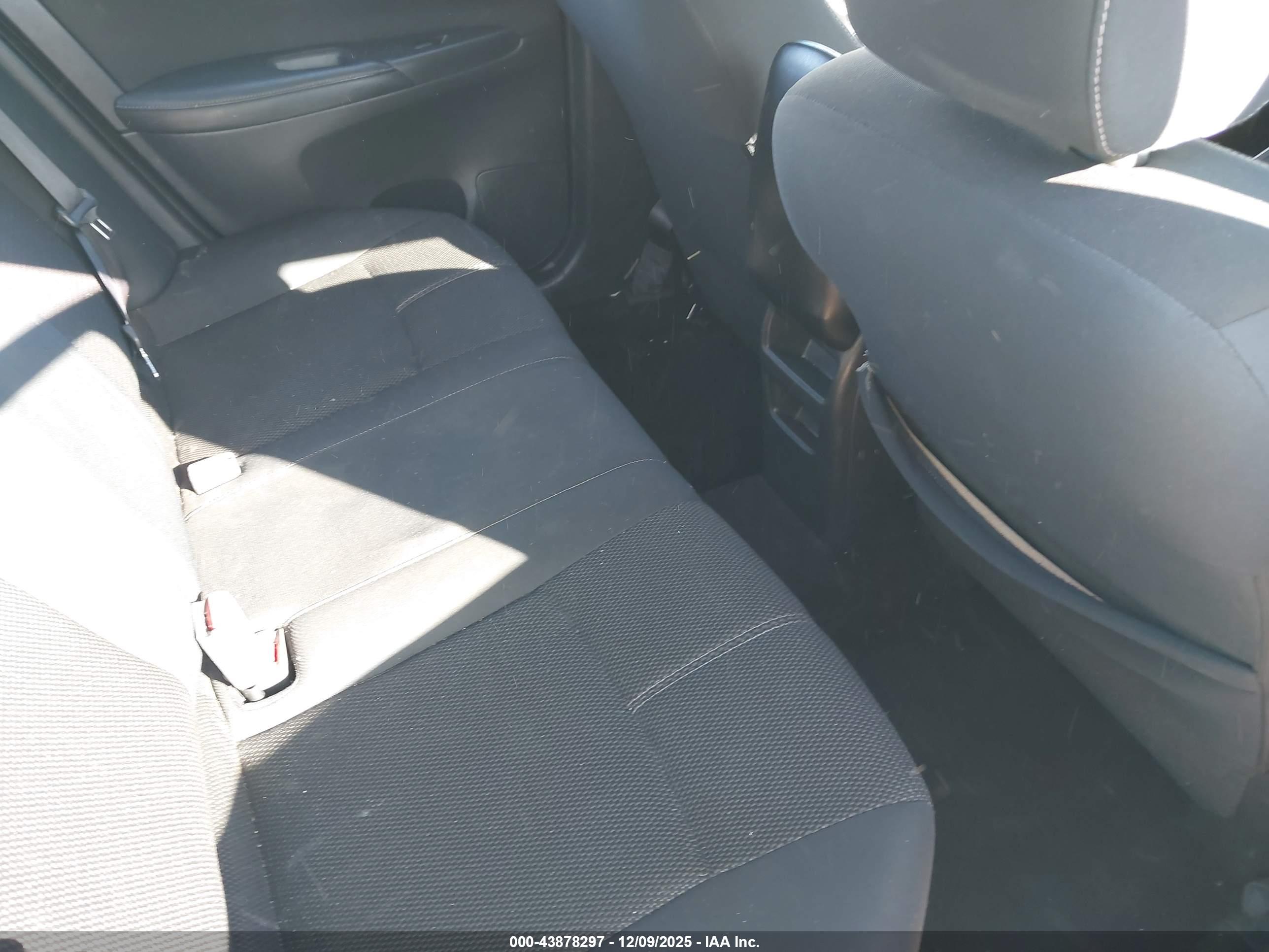 NISSAN SENTRA image 8