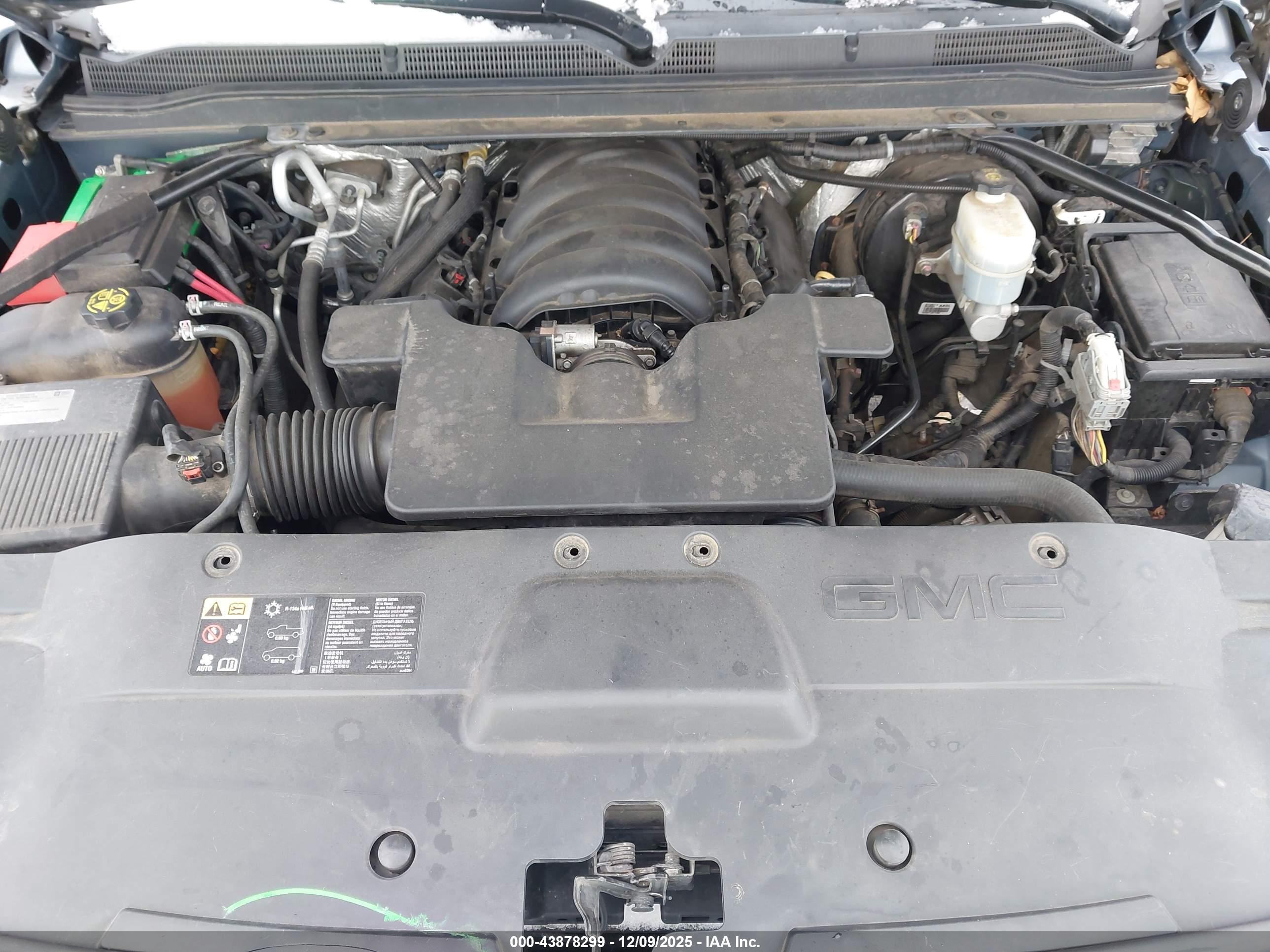 GMC YUKON image 10