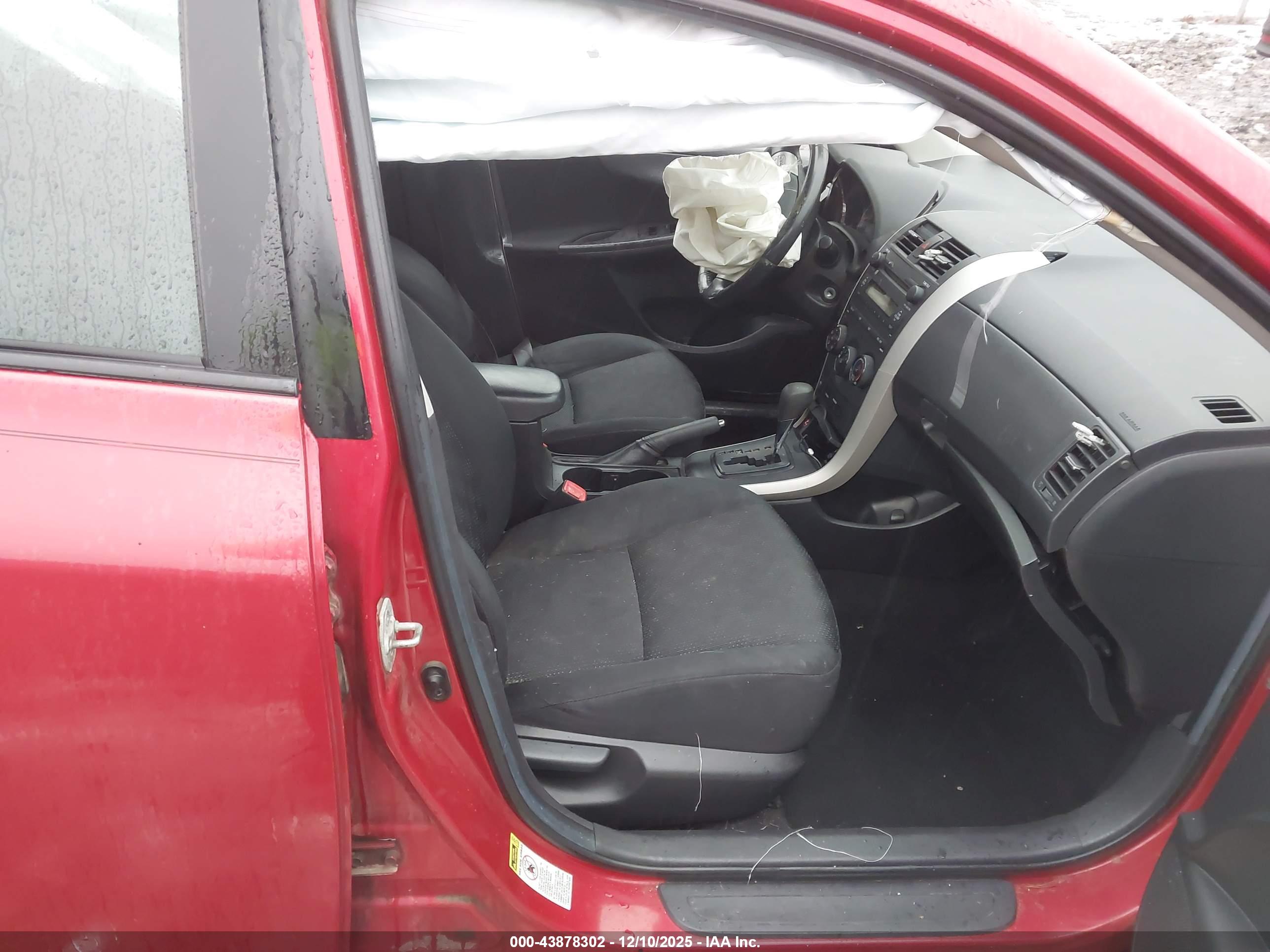 TOYOTA COROLLA image 5