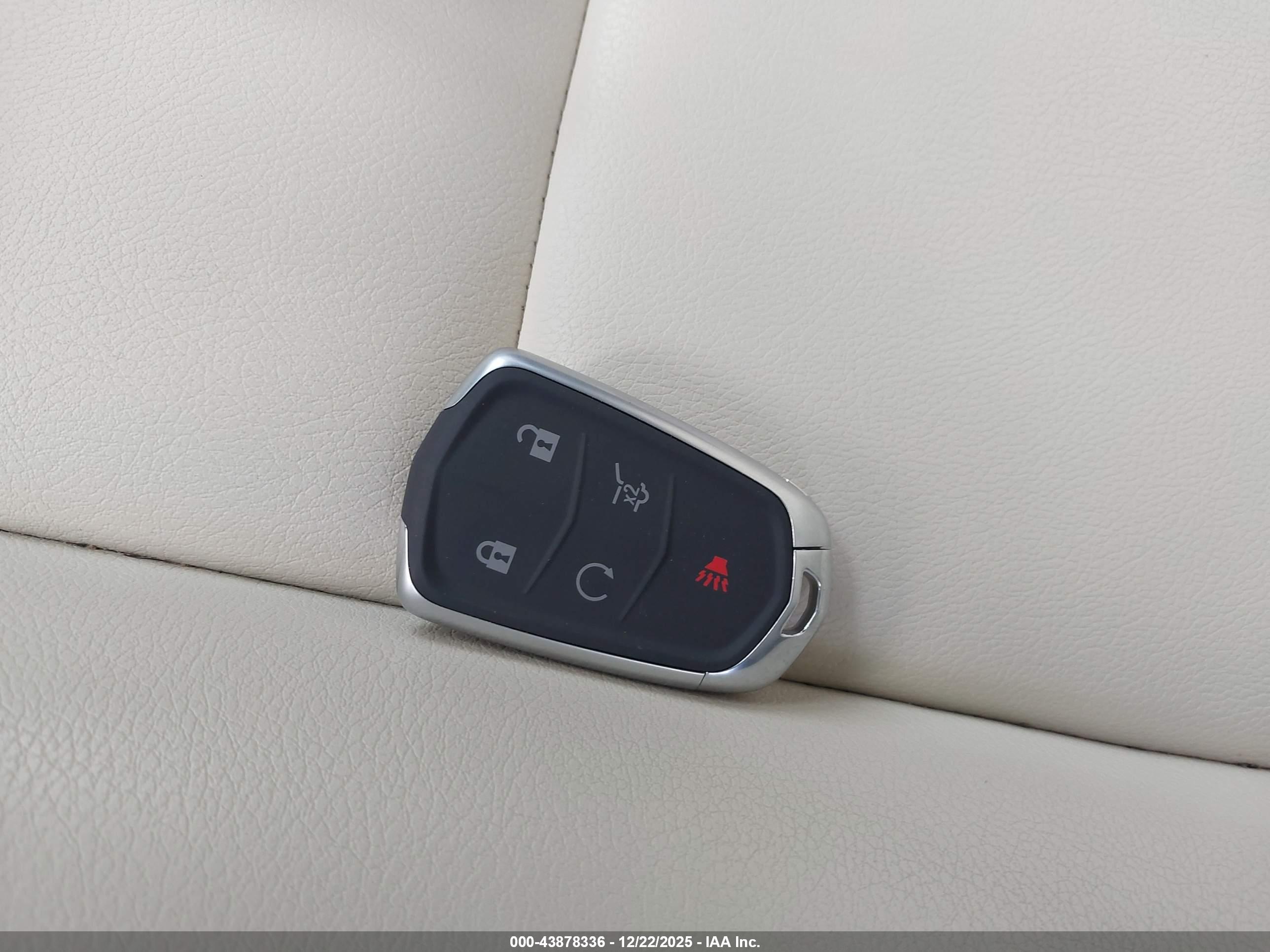 CADILLAC XT4 image 11