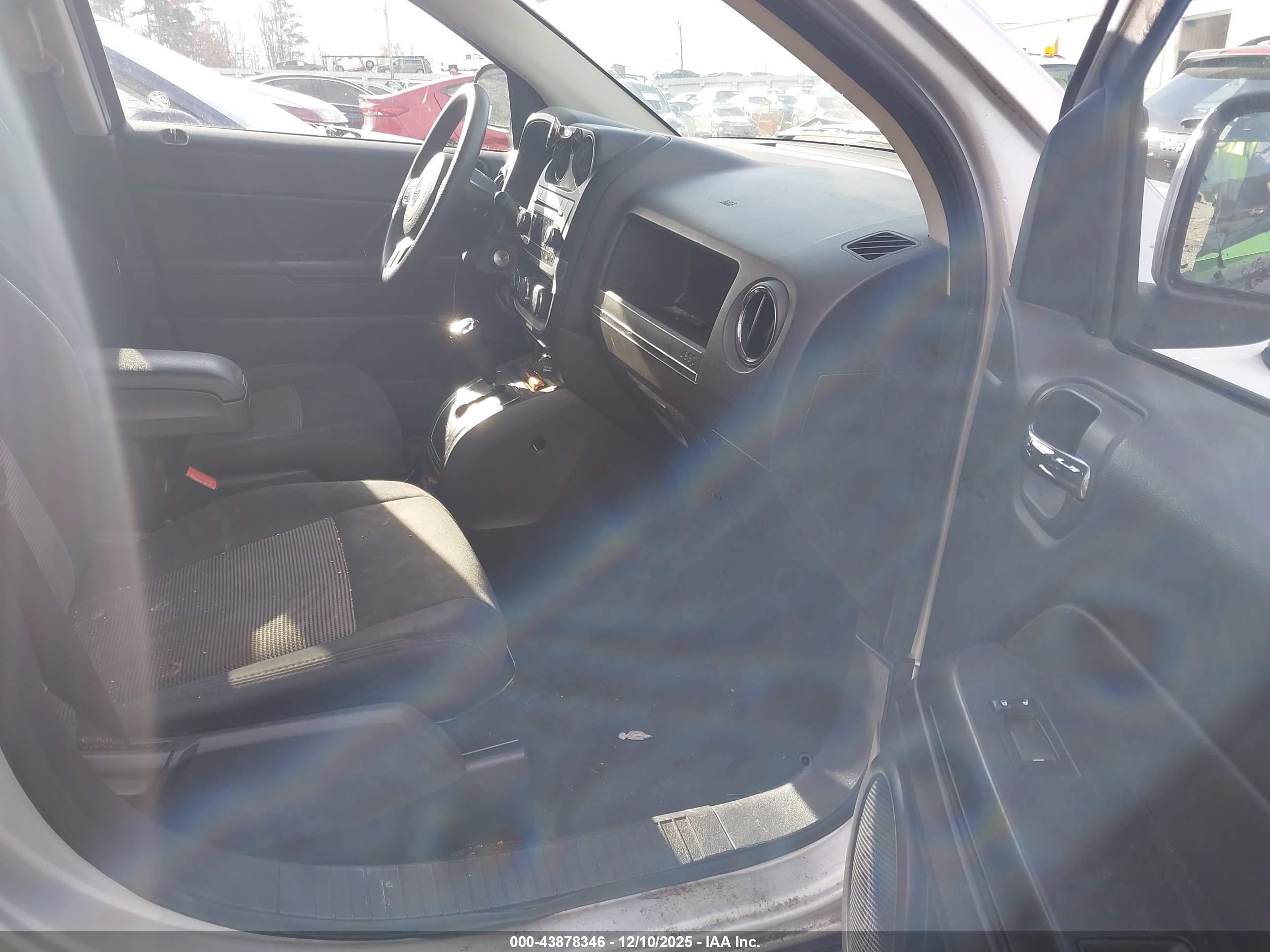 JEEP COMPASS image 5