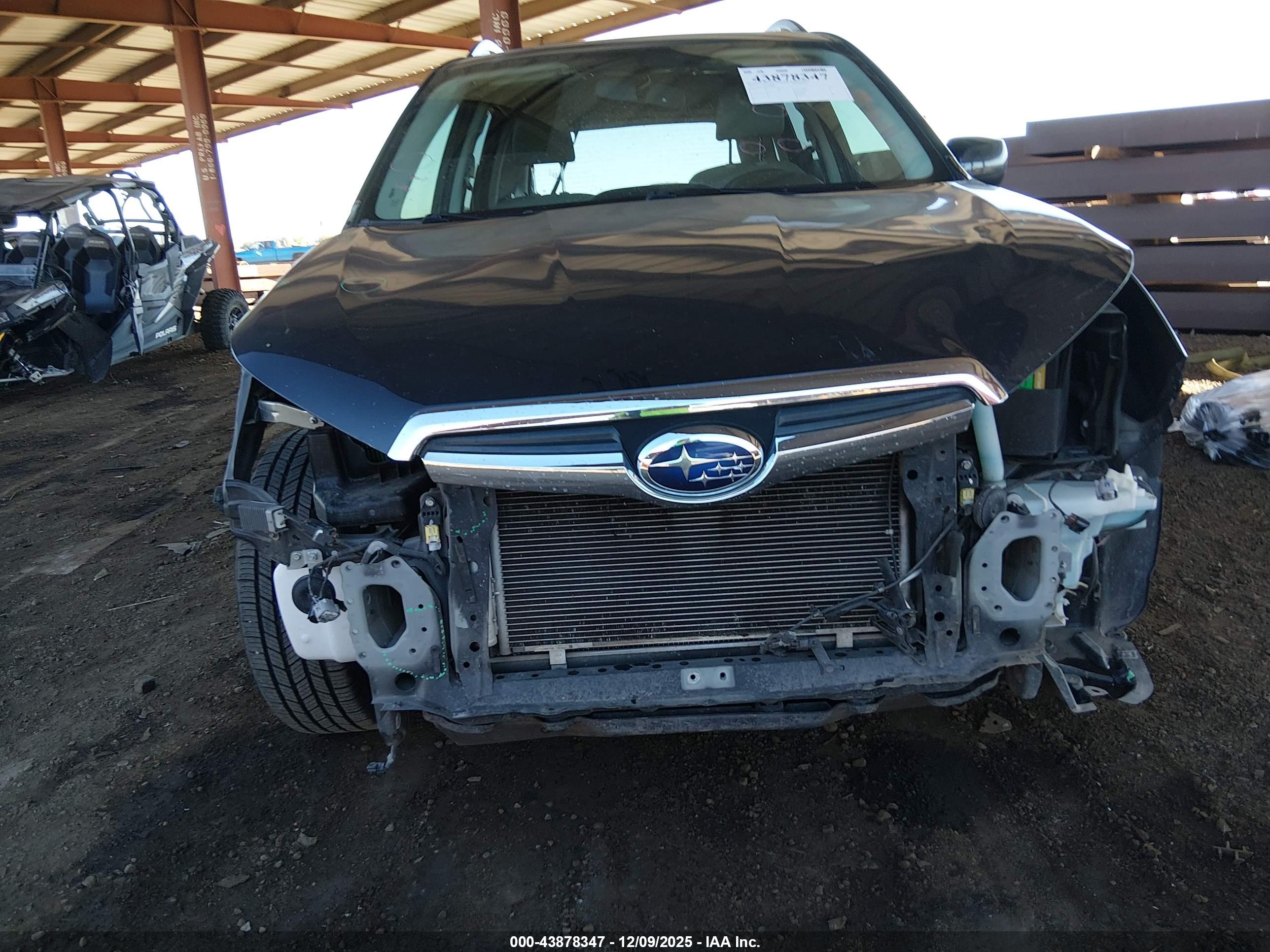 SUBARU FORESTER image 6
