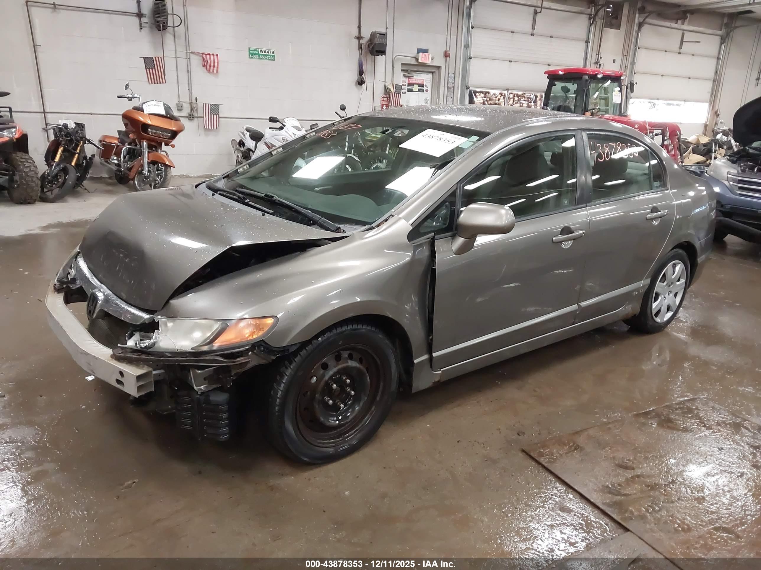 HONDA CIVIC image 2