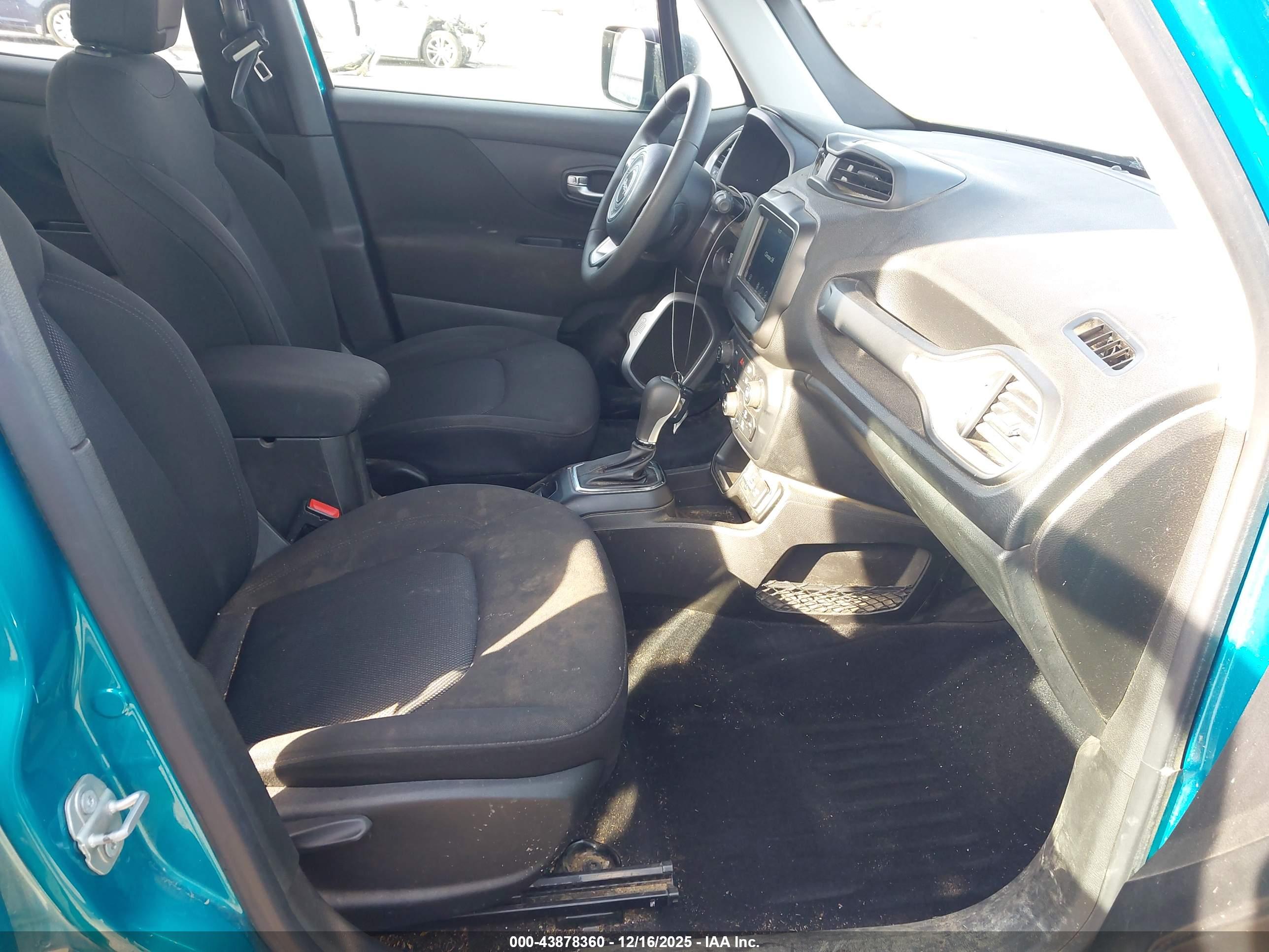 JEEP RENEGADE image 5