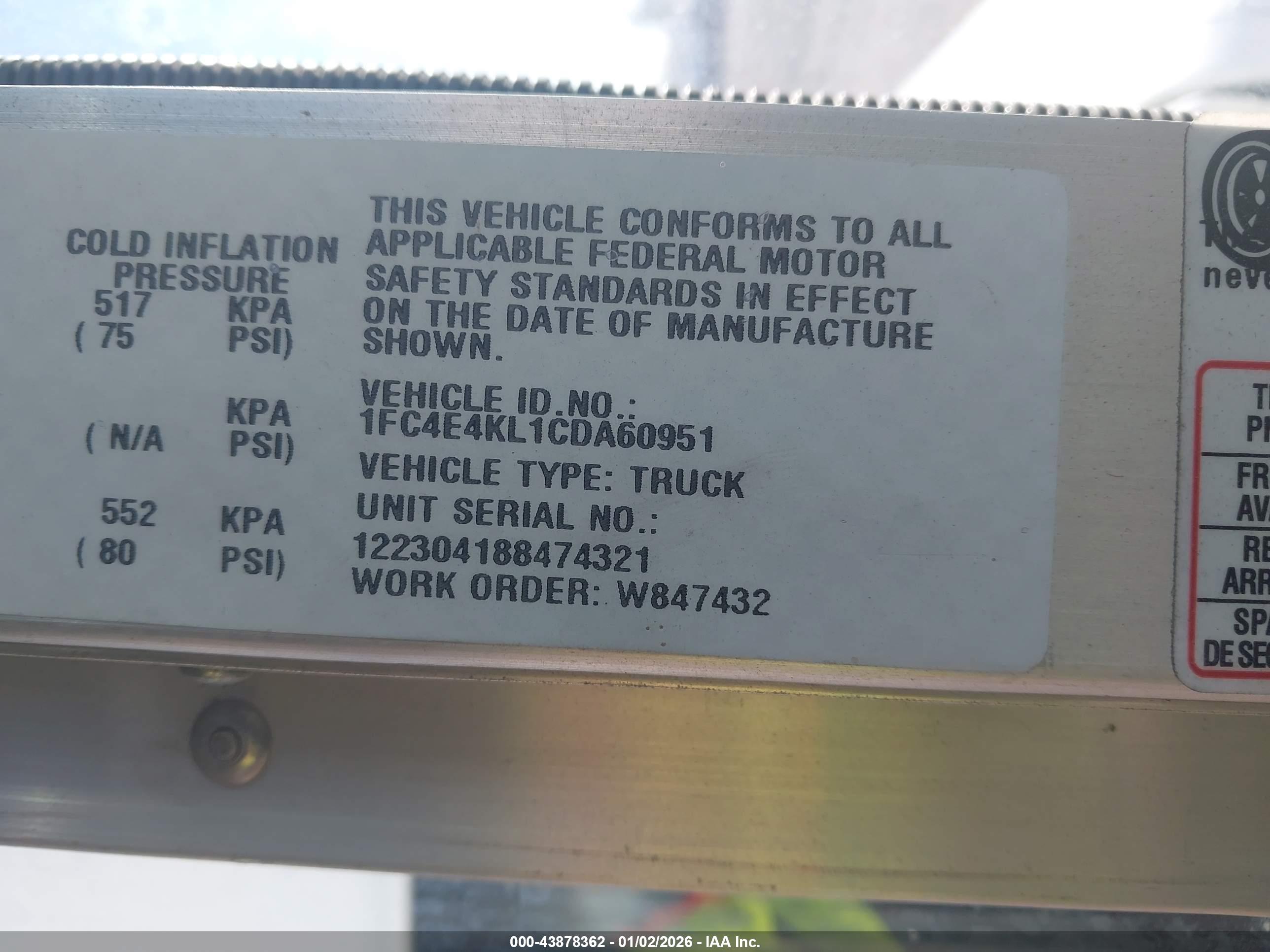 FORD E-450 image 9