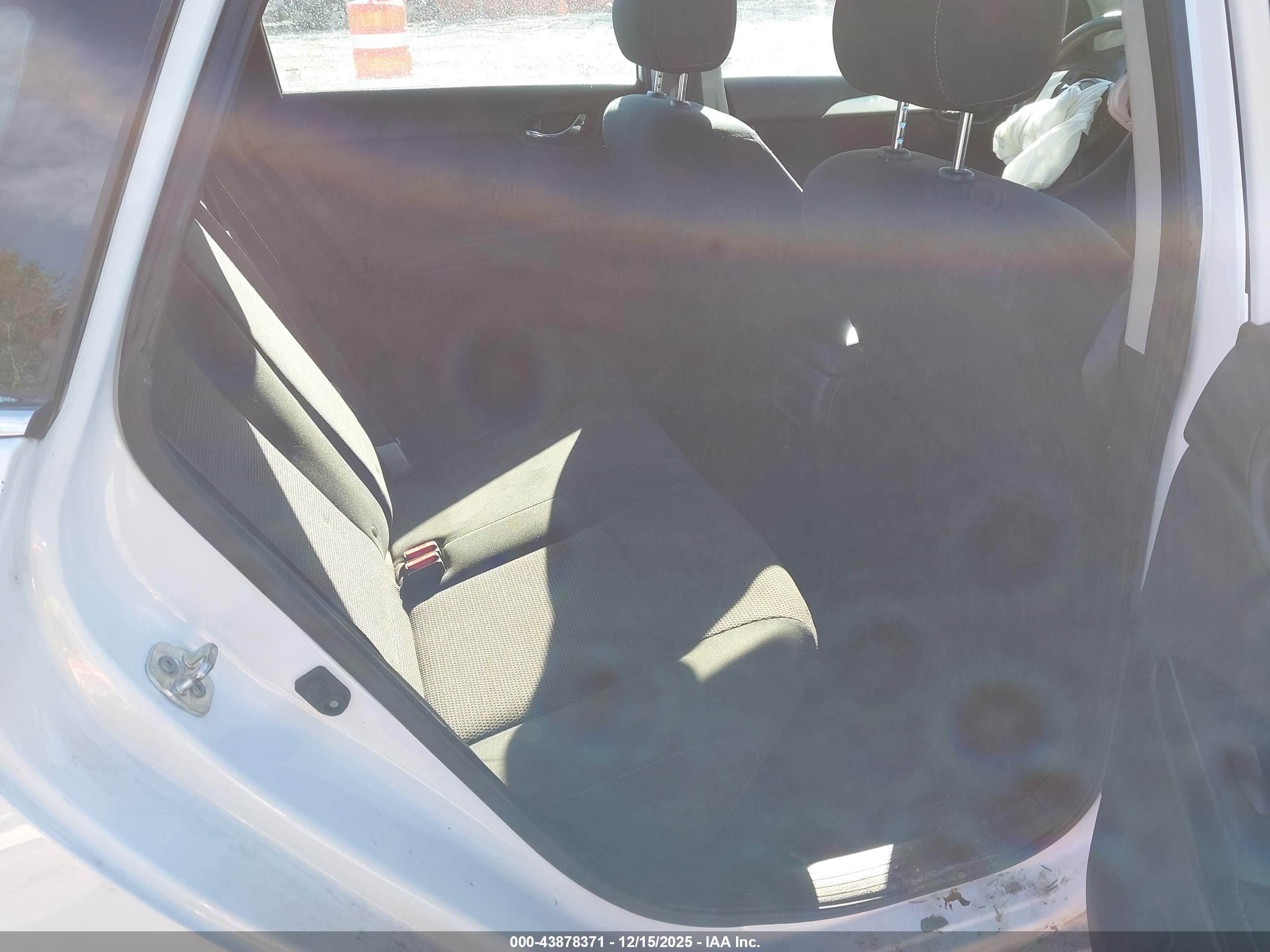 NISSAN SENTRA image 8