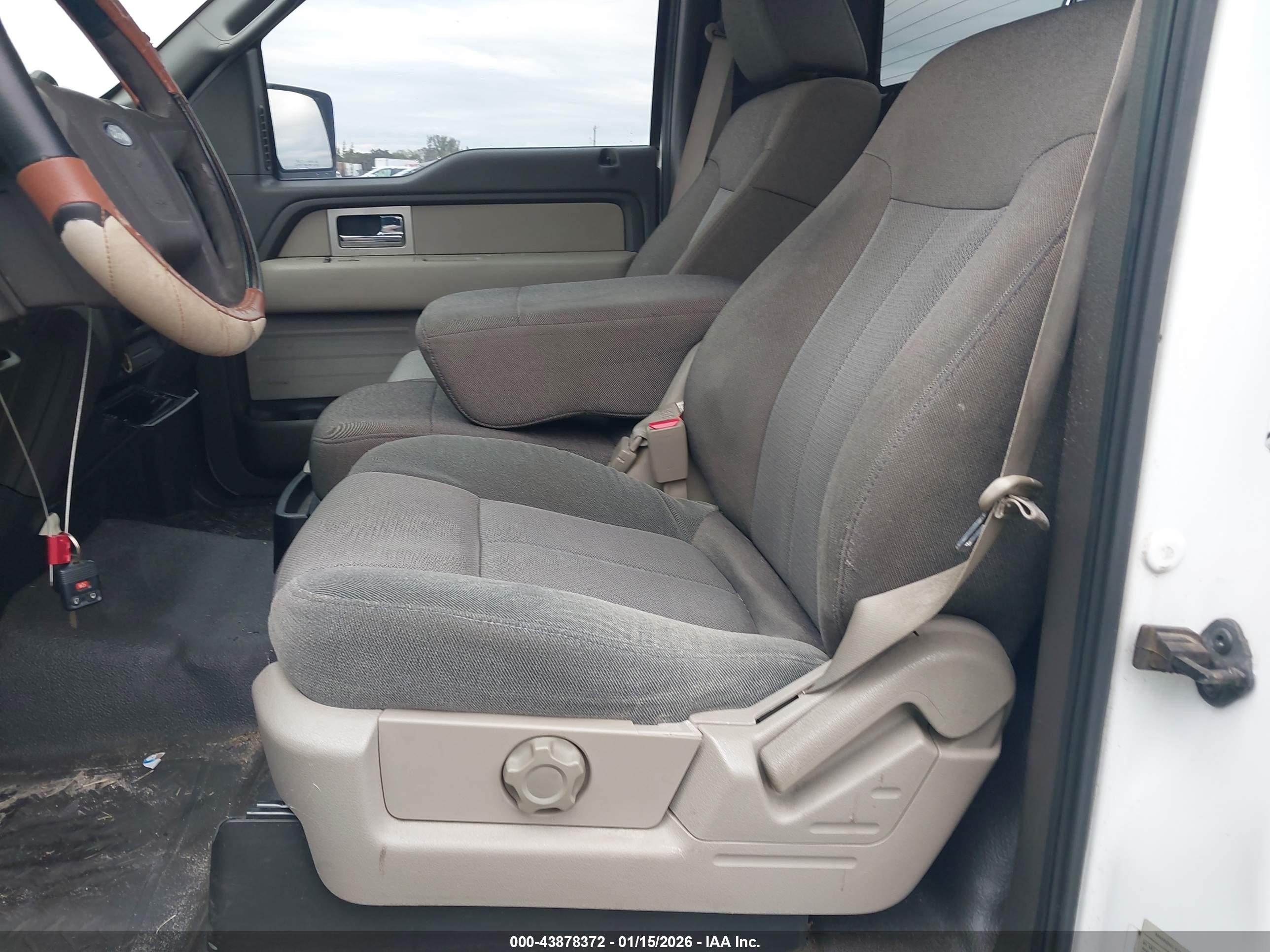 FORD F-150 image 8