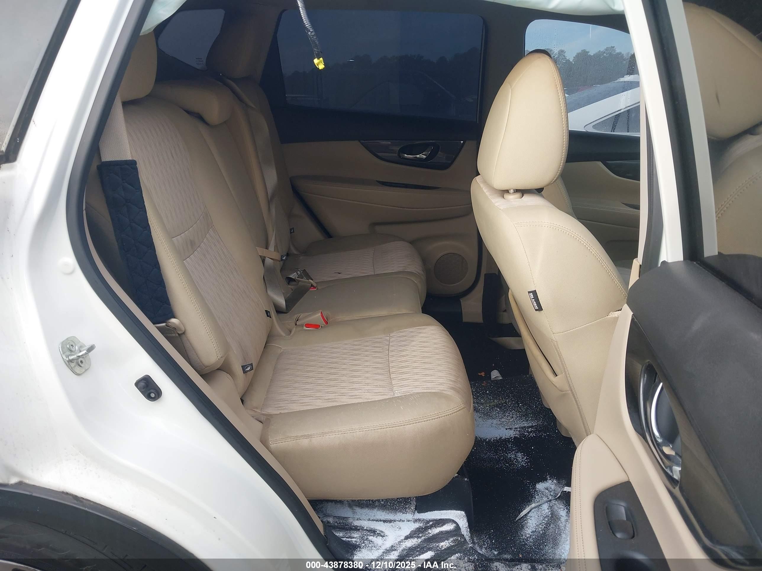 NISSAN ROGUE image 8