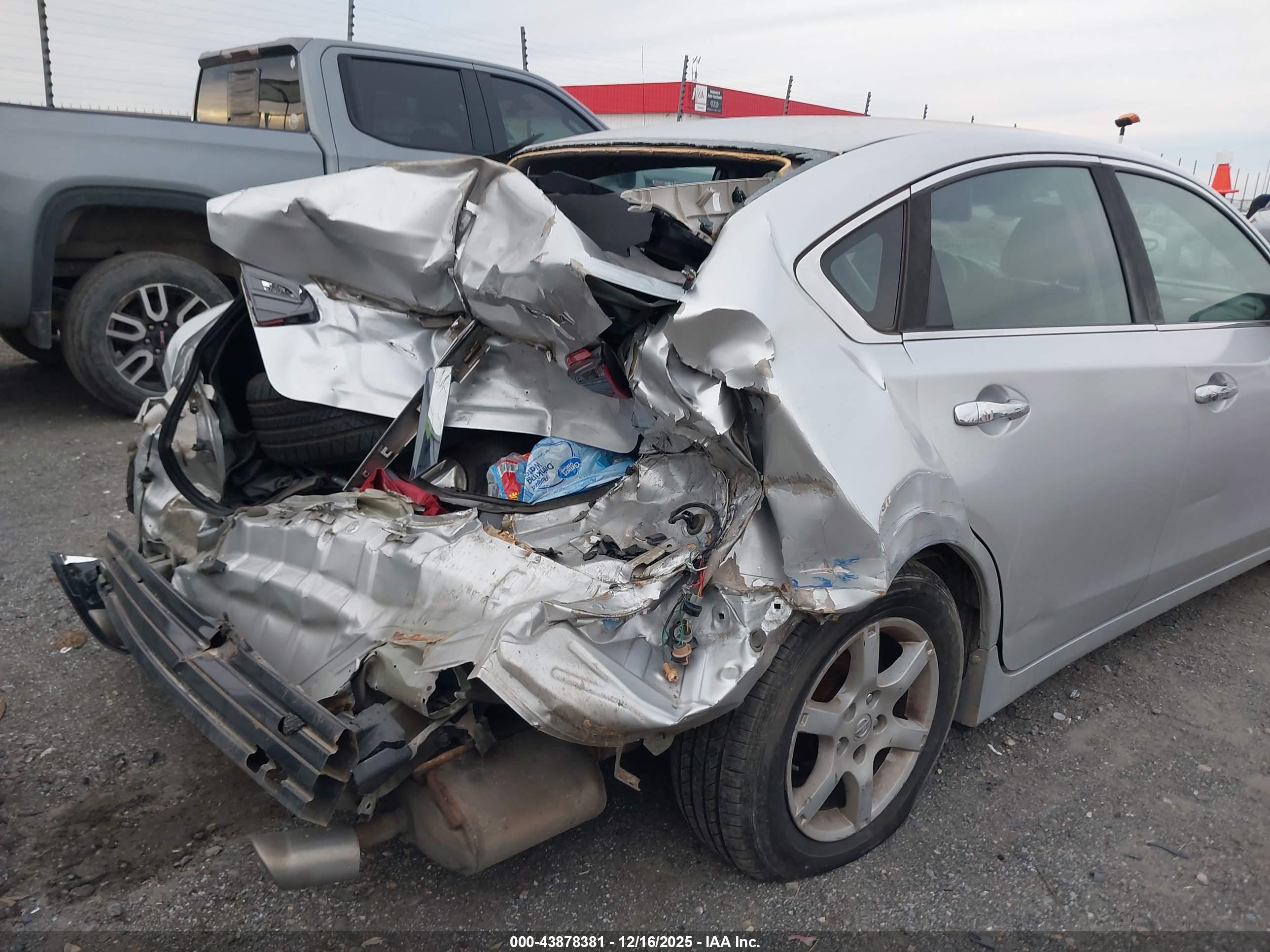 NISSAN ALTIMA image 6