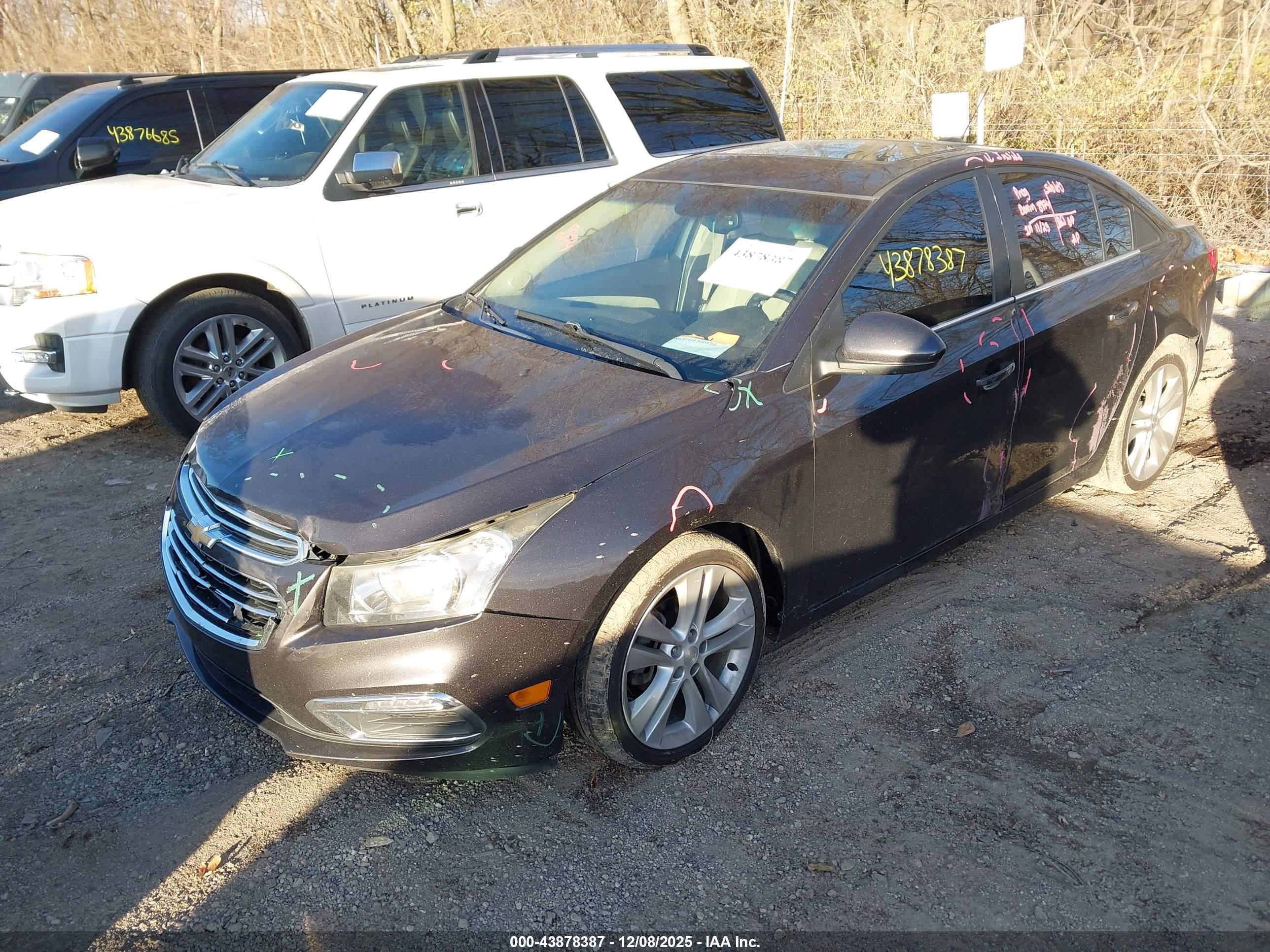 CHEVROLET CRUZE image 2