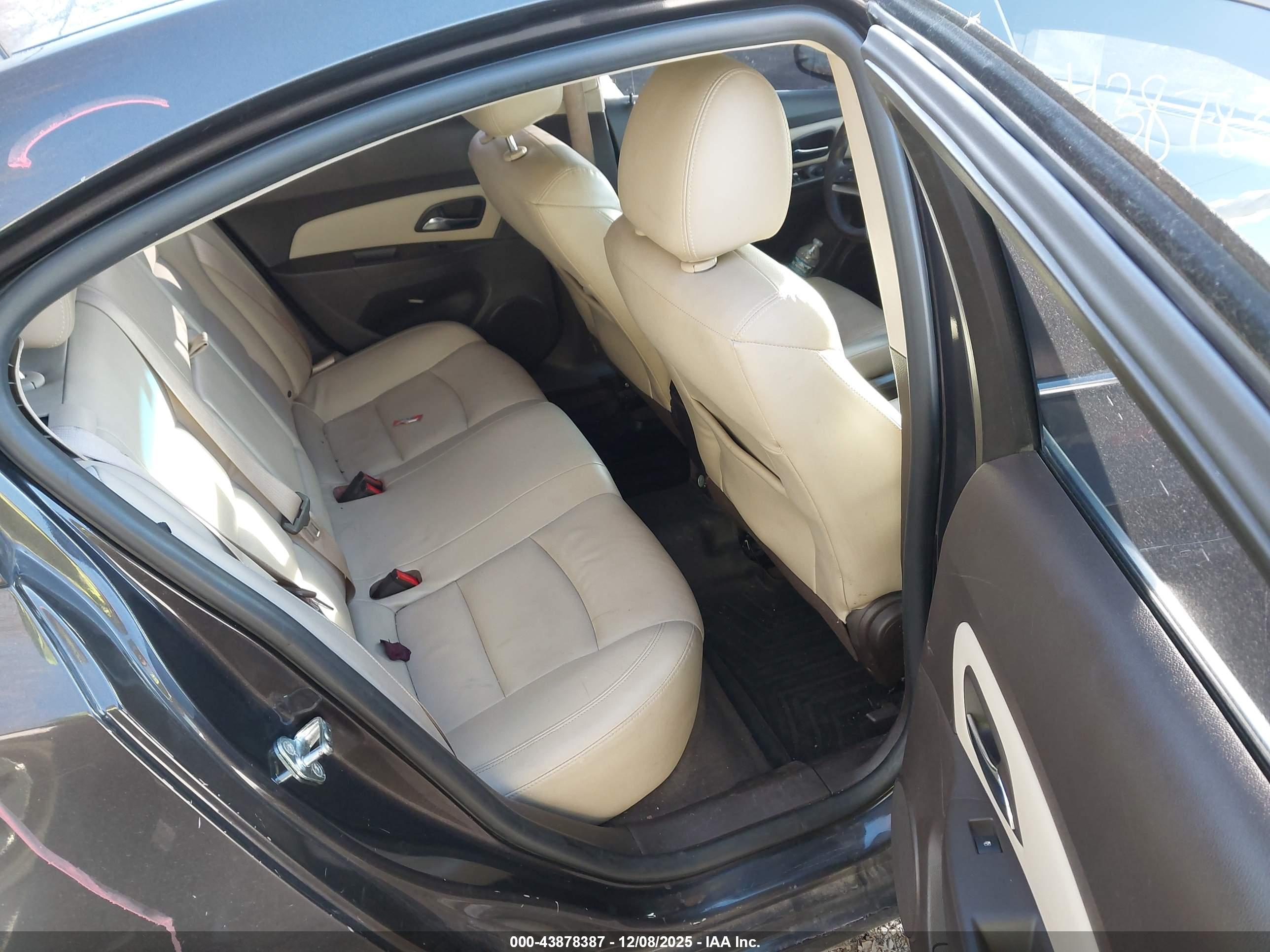CHEVROLET CRUZE image 8
