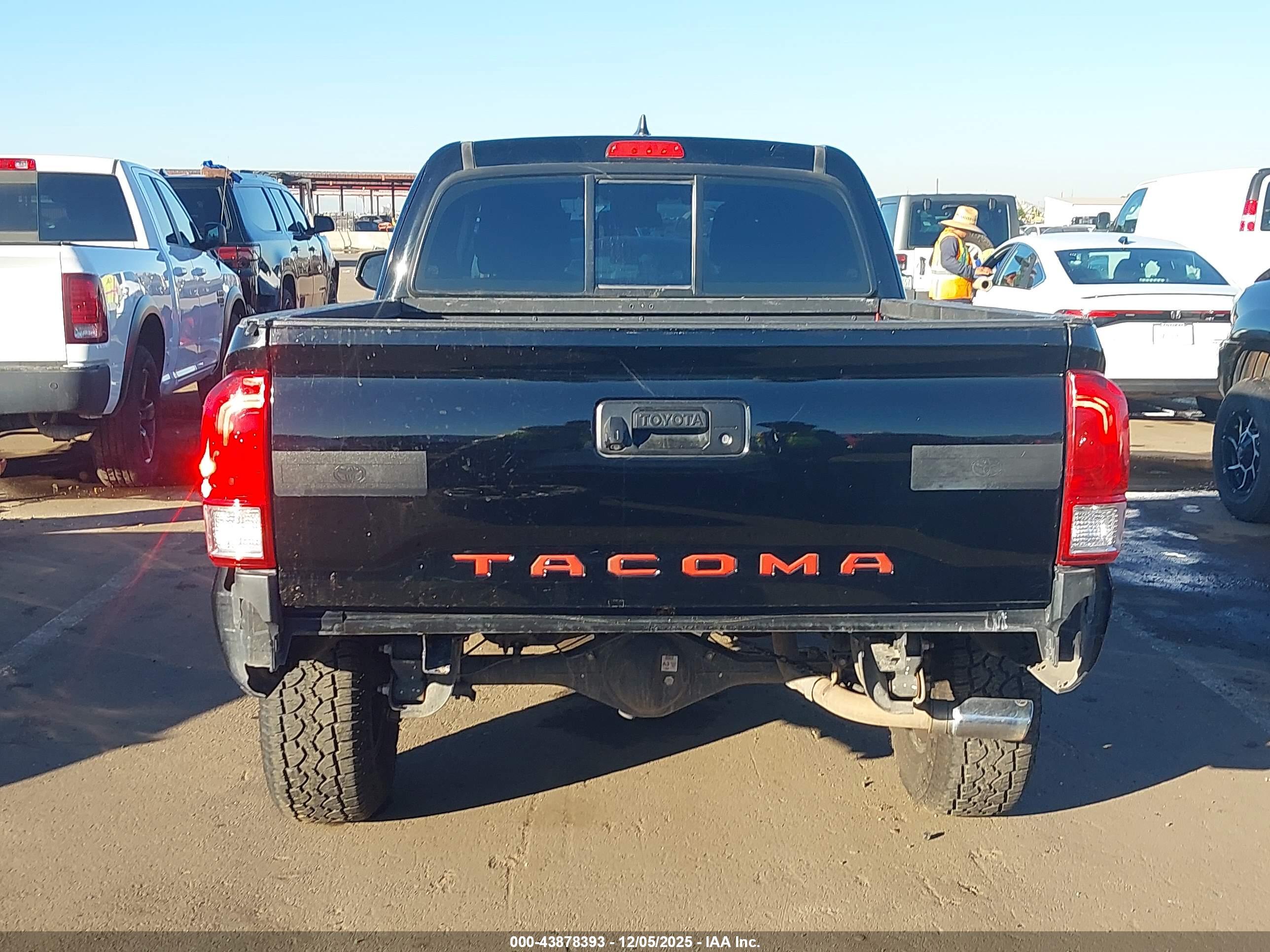 TOYOTA TACOMA image 6