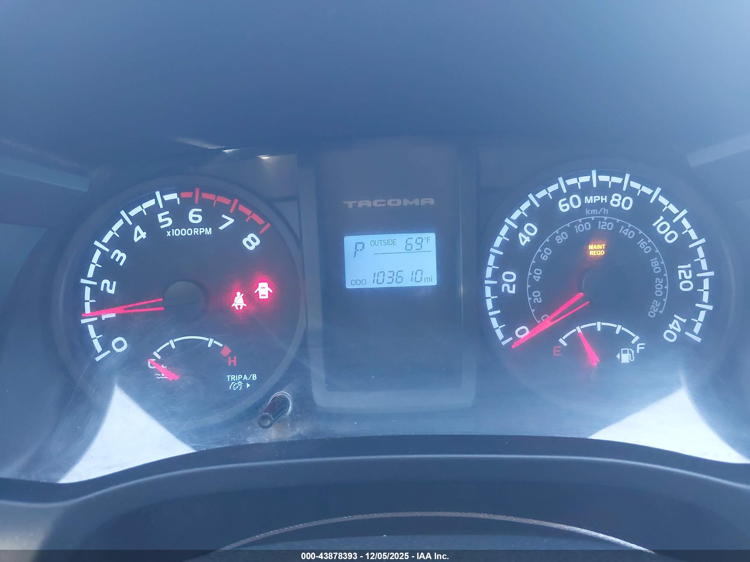 TOYOTA TACOMA image 7
