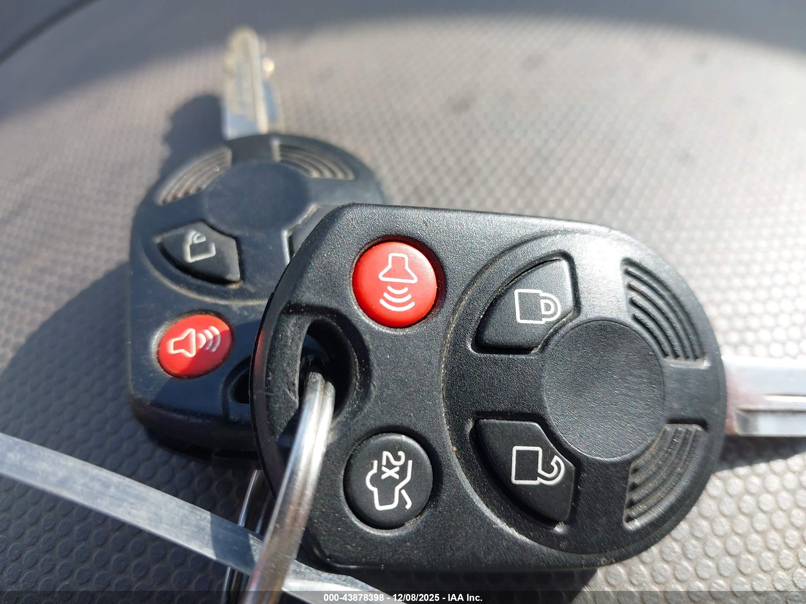 FORD ESCAPE image 11