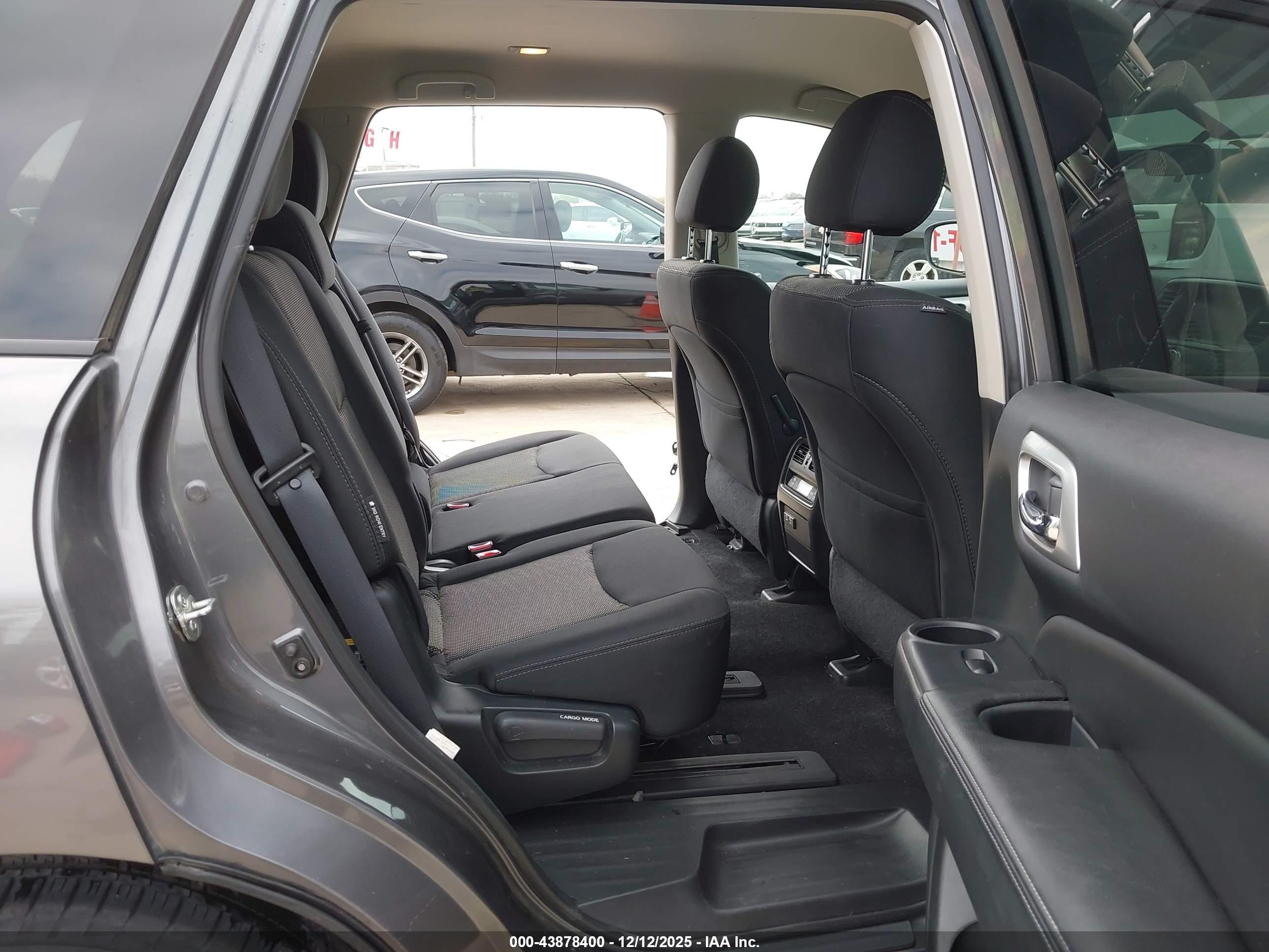 NISSAN PATHFINDER image 8