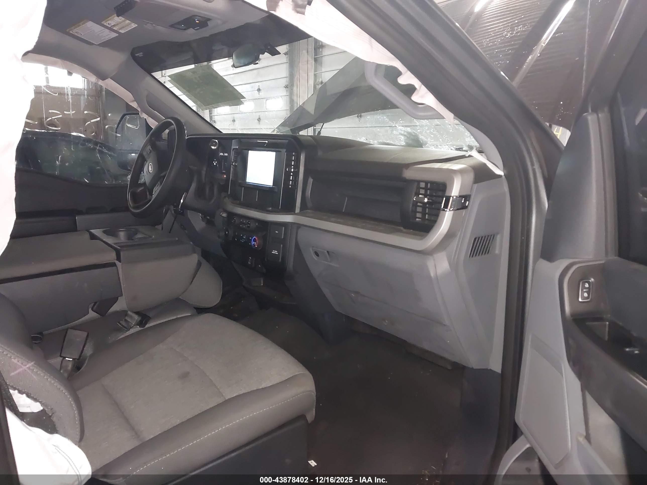 FORD F-250 image 8