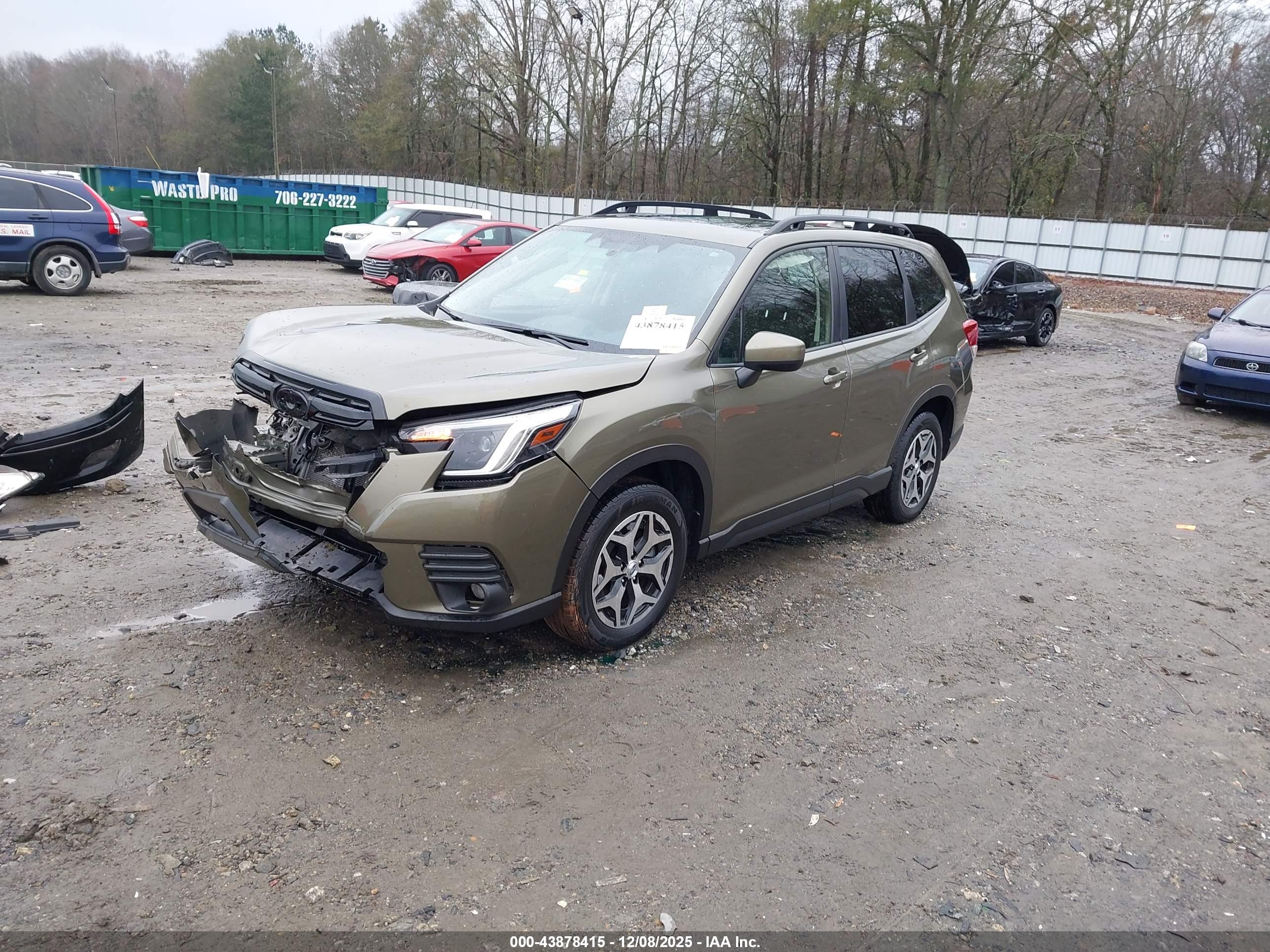 SUBARU FORESTER image 2