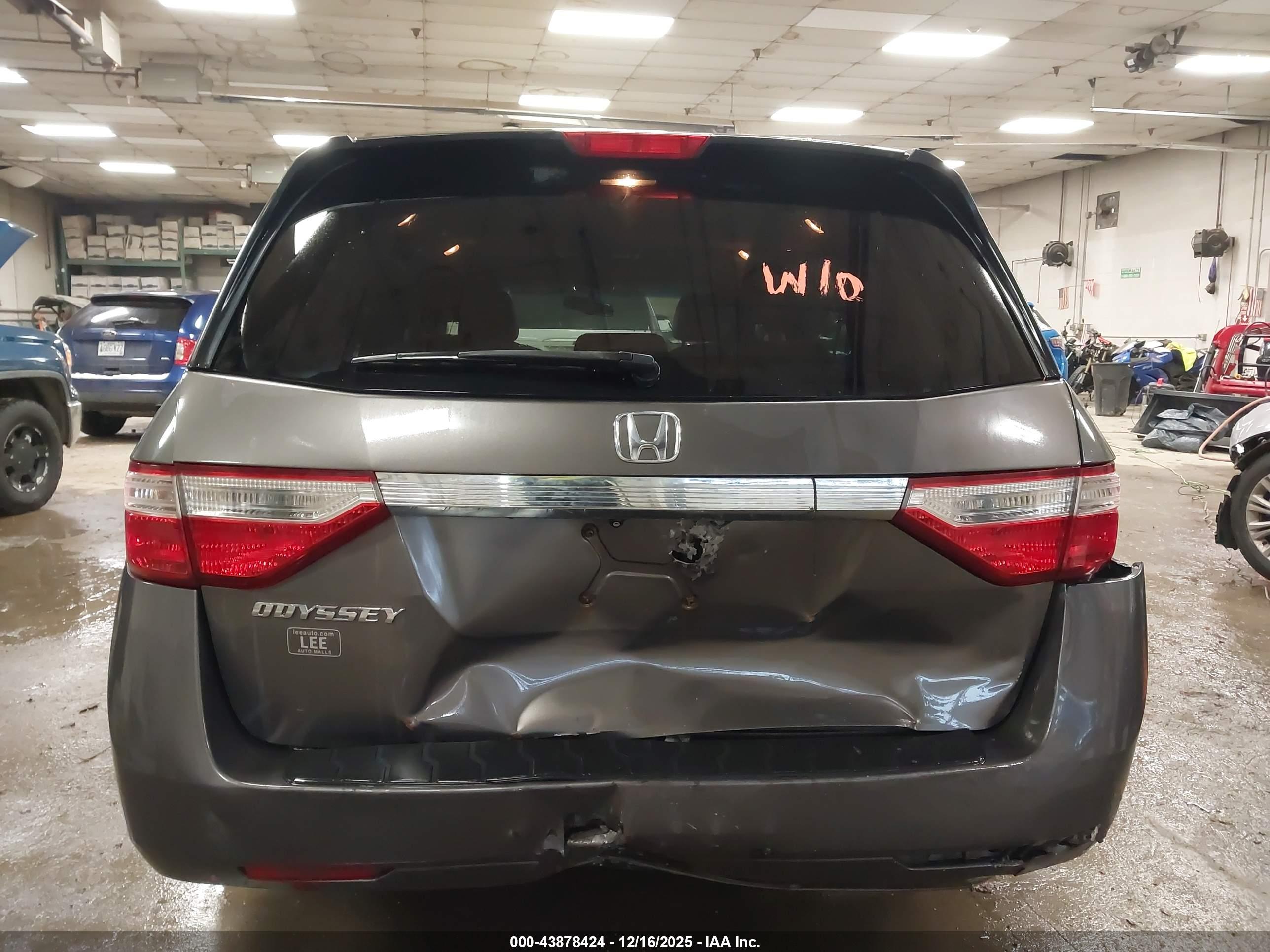 HONDA ODYSSEY image 6