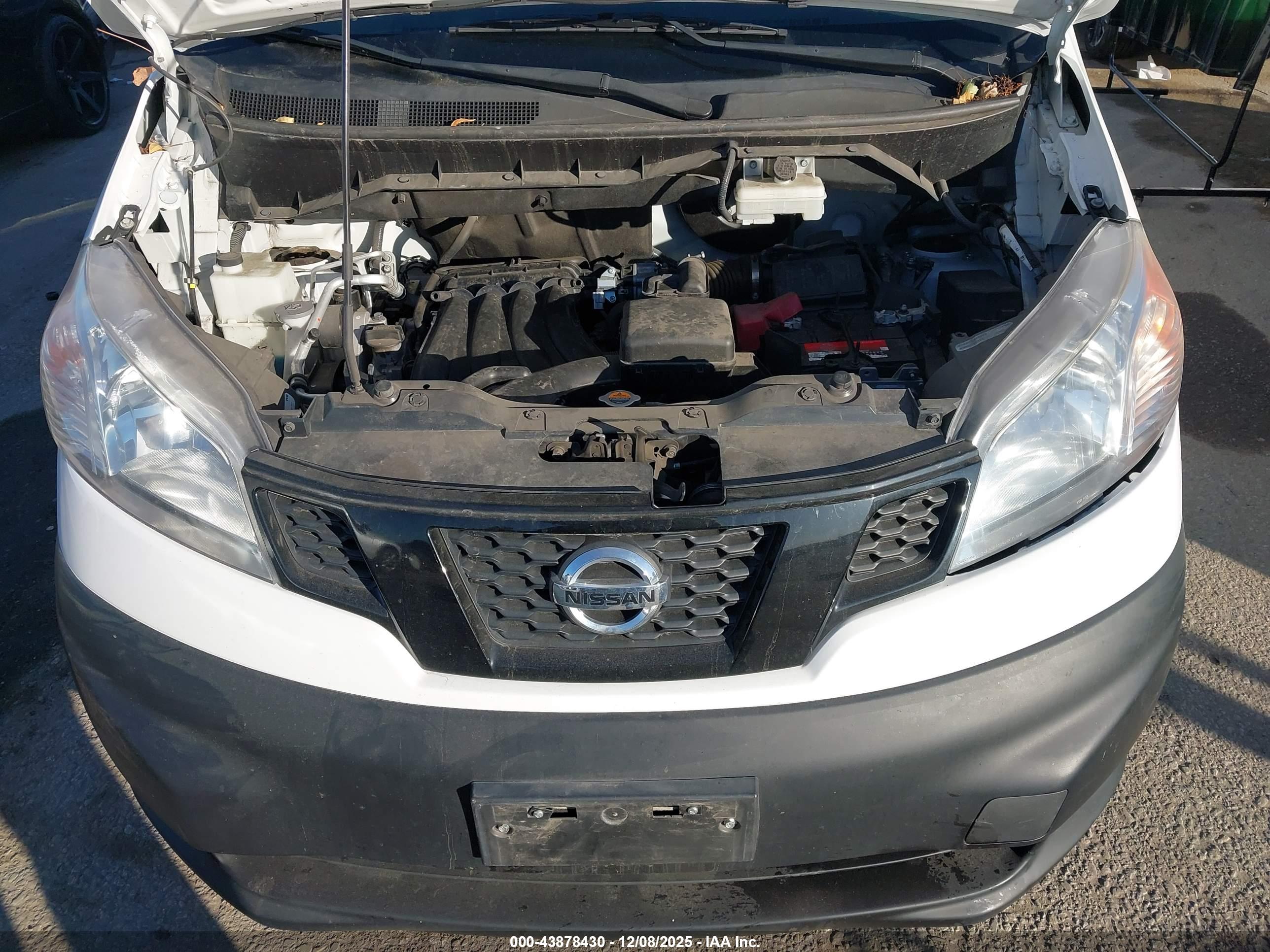 NISSAN NV200 image 10