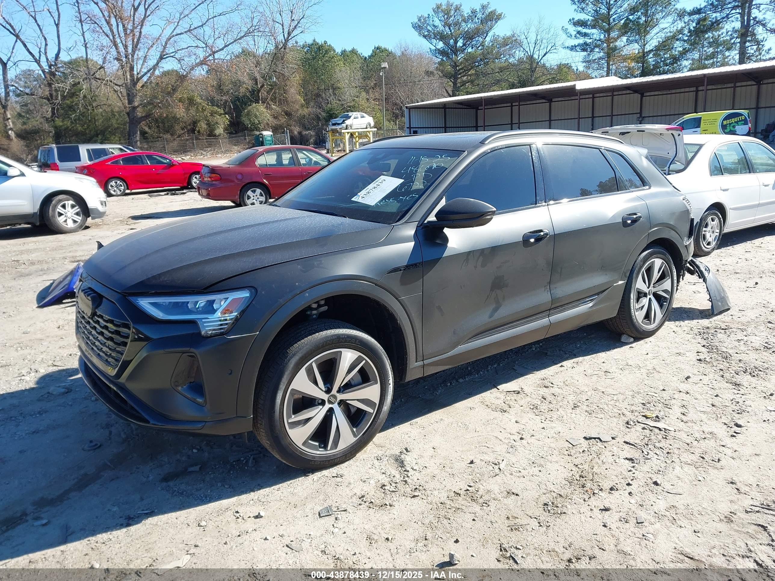 AUDI Q8 image 2