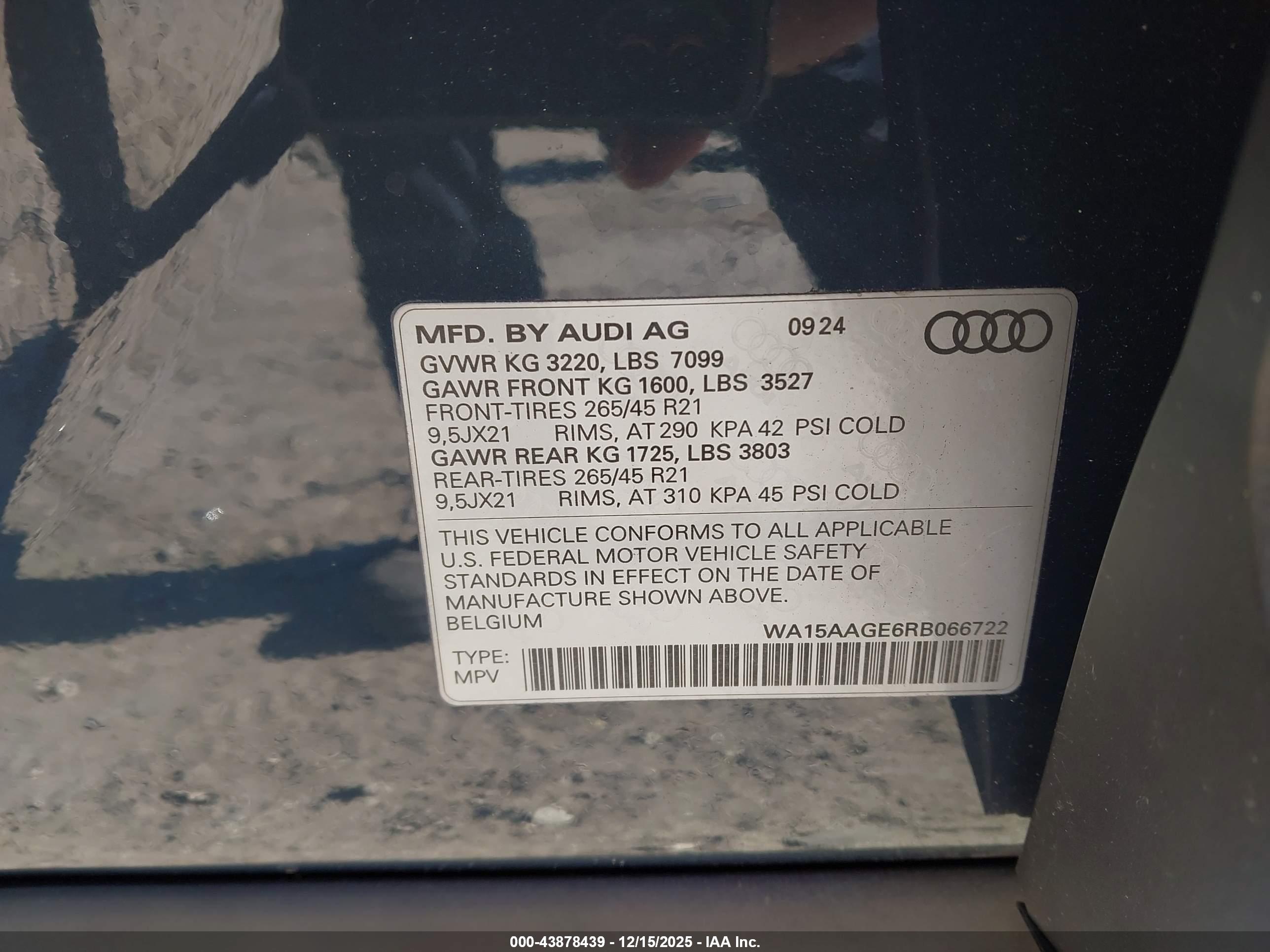 AUDI Q8 image 9