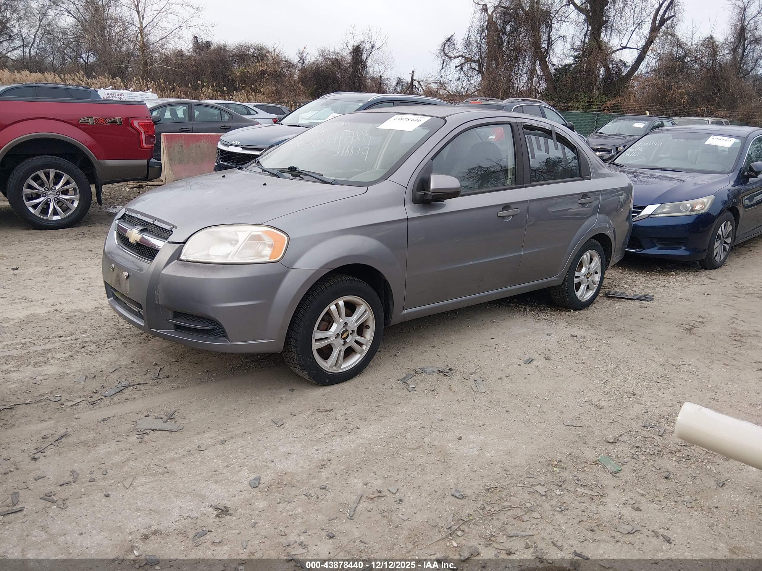 CHEVROLET AVEO image 2