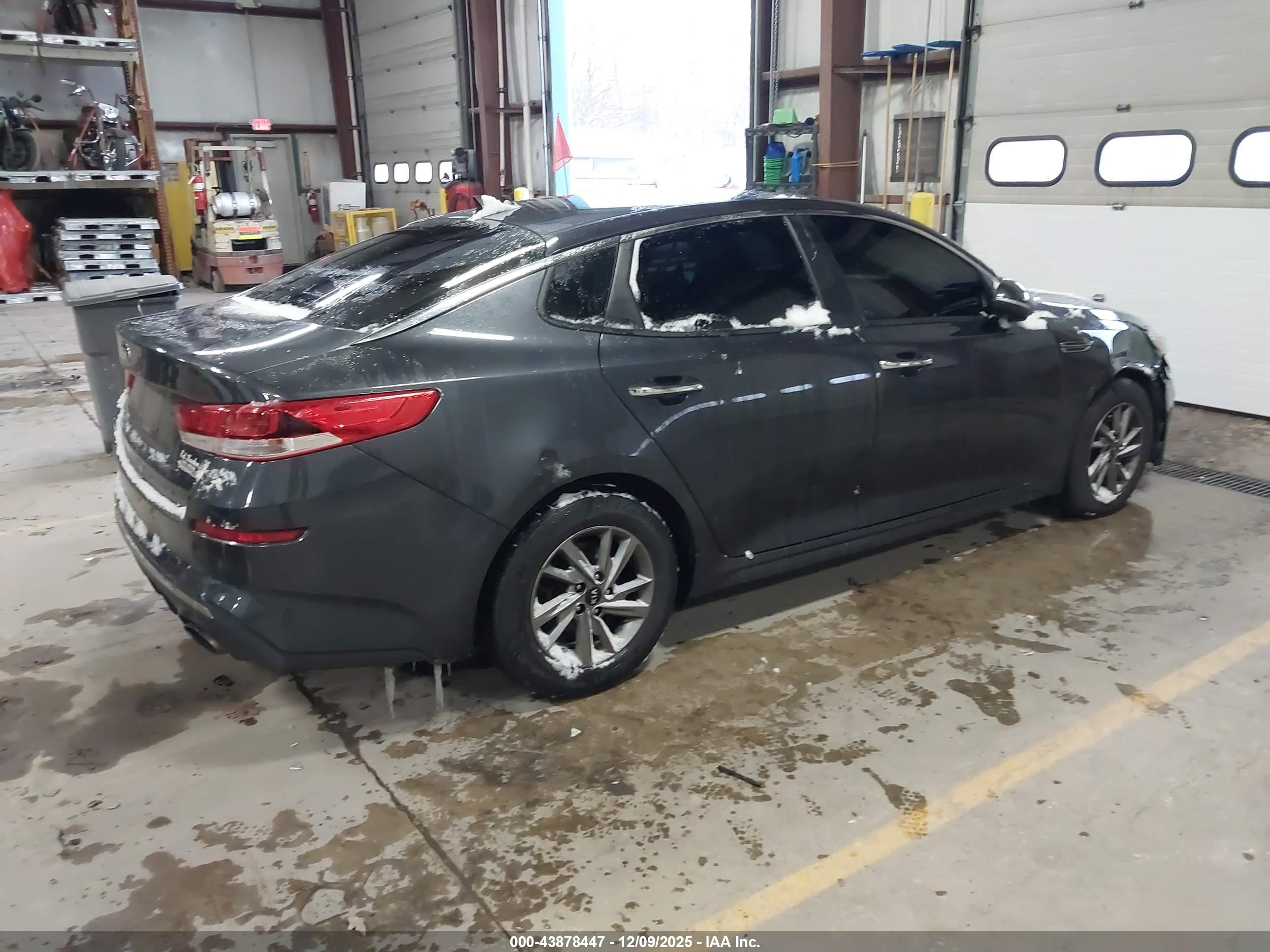 KIA OPTIMA image 4