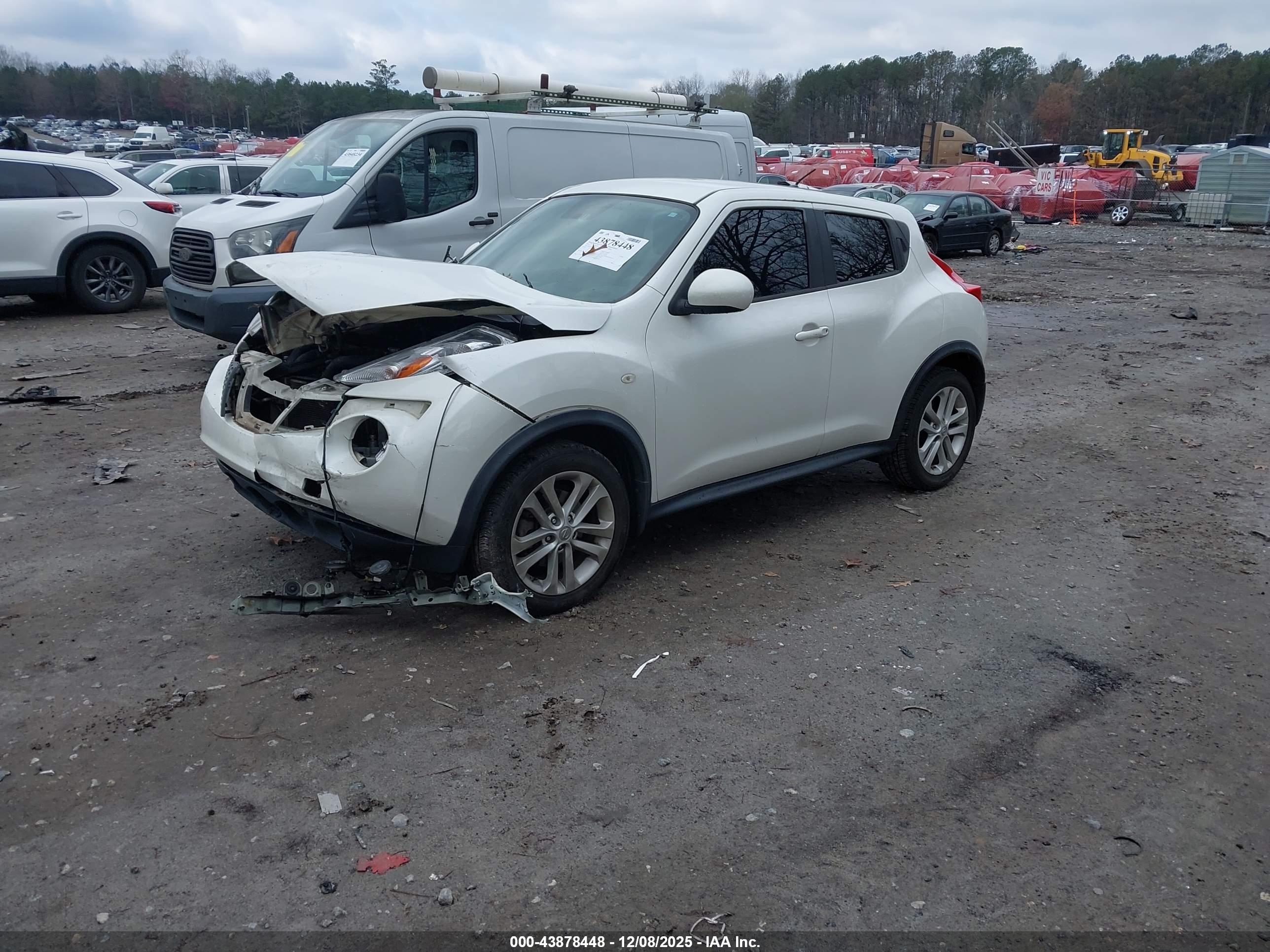 NISSAN JUKE image 2