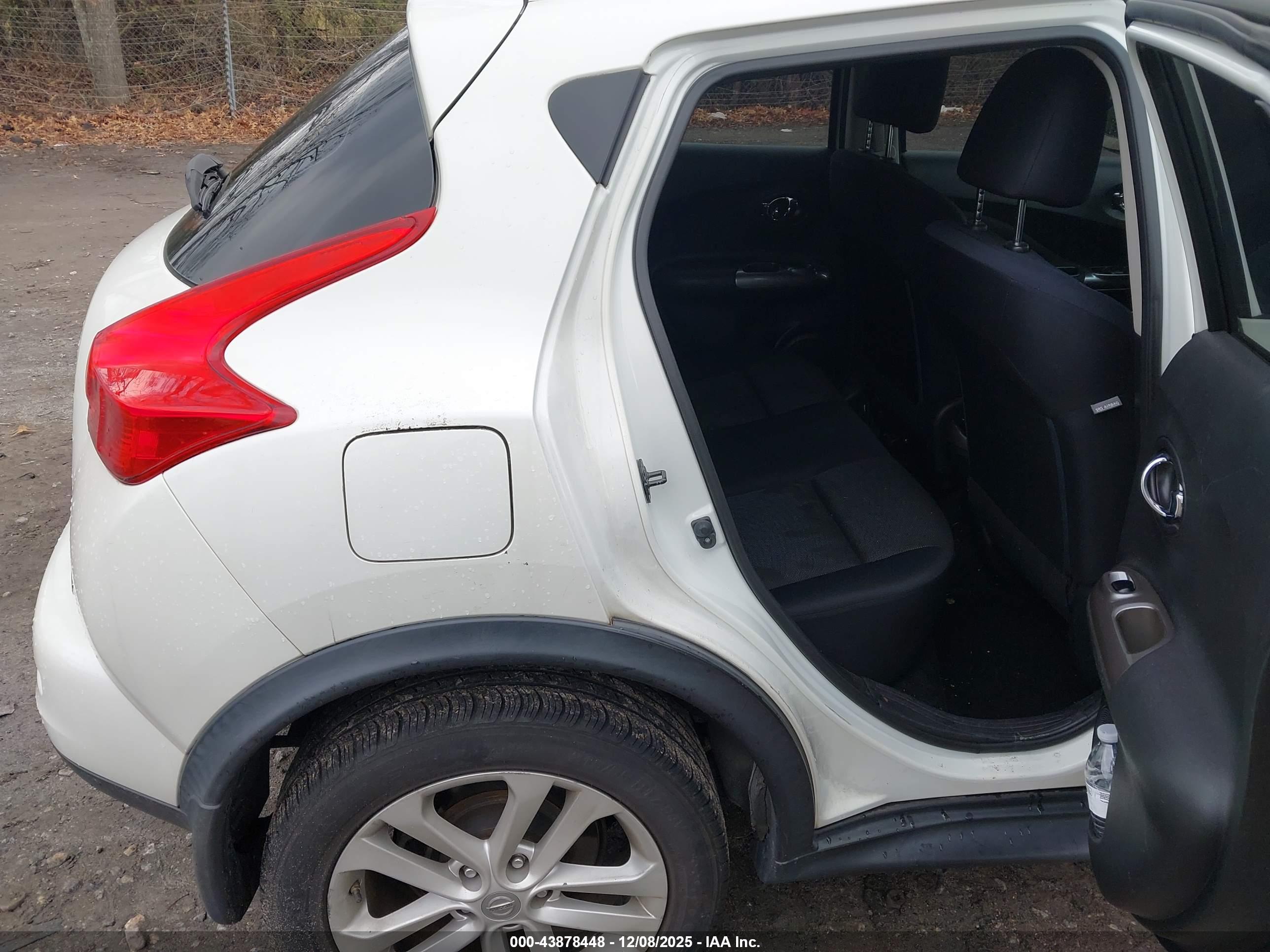 NISSAN JUKE image 8