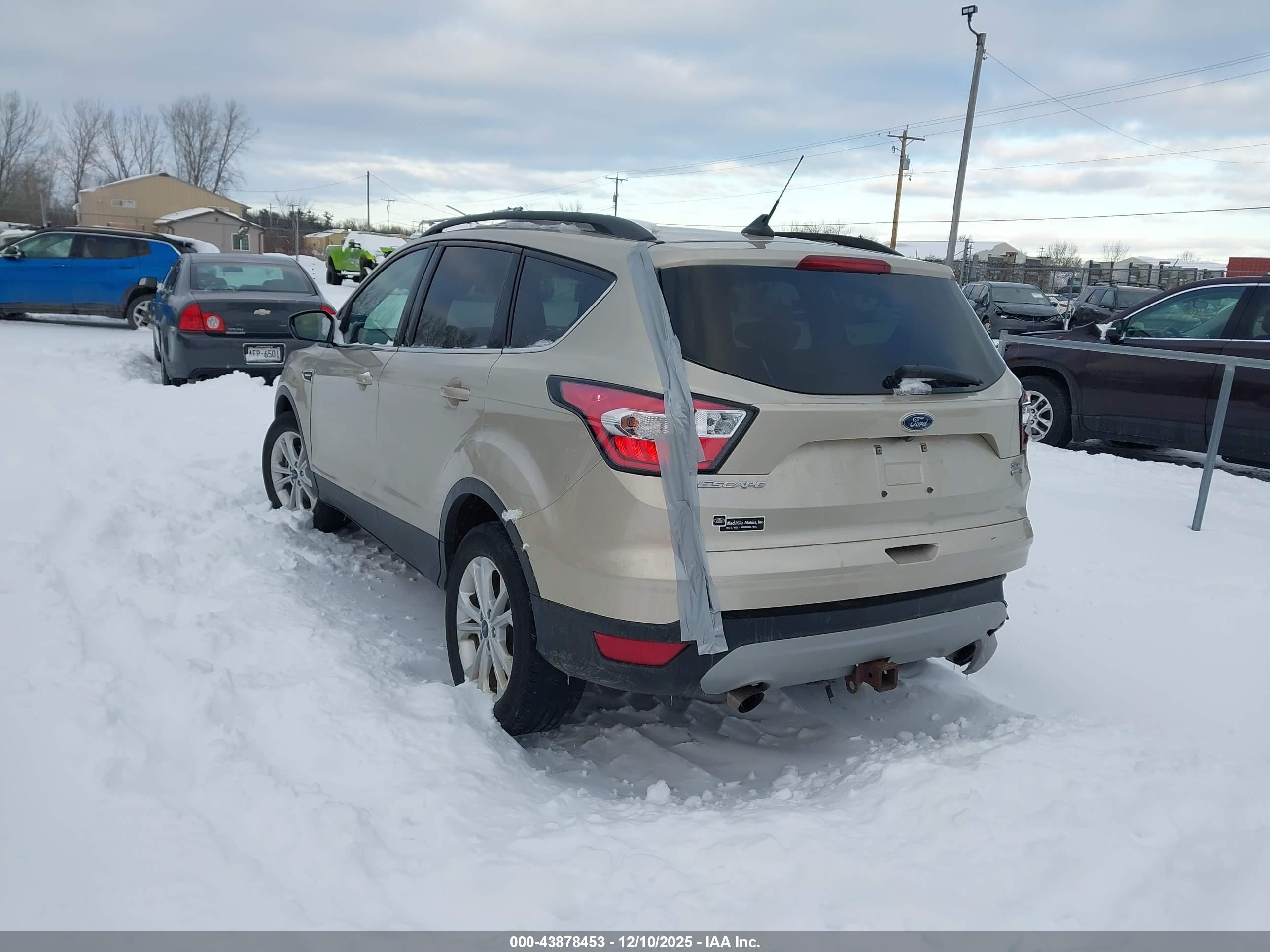 FORD ESCAPE image 3